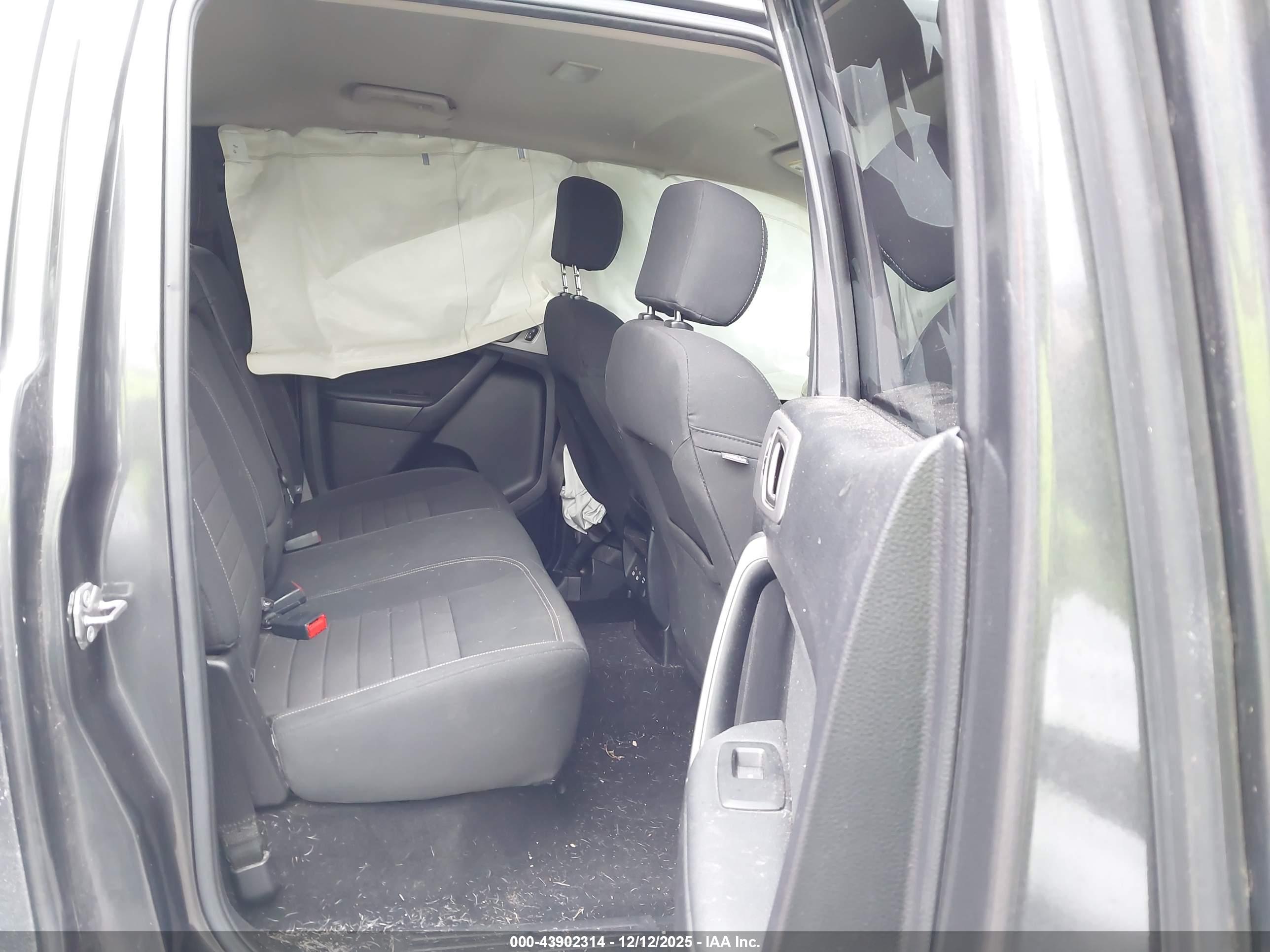 FORD RANGER image 8