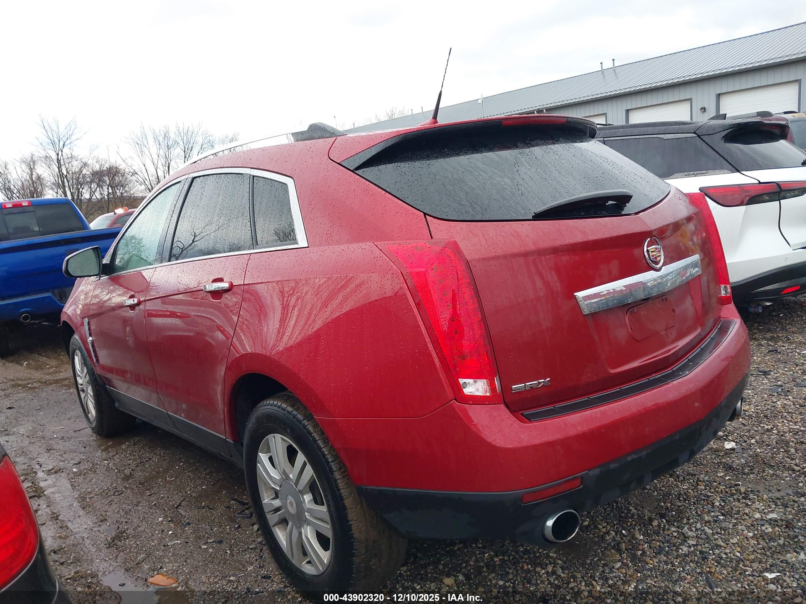 CADILLAC SRX image 3