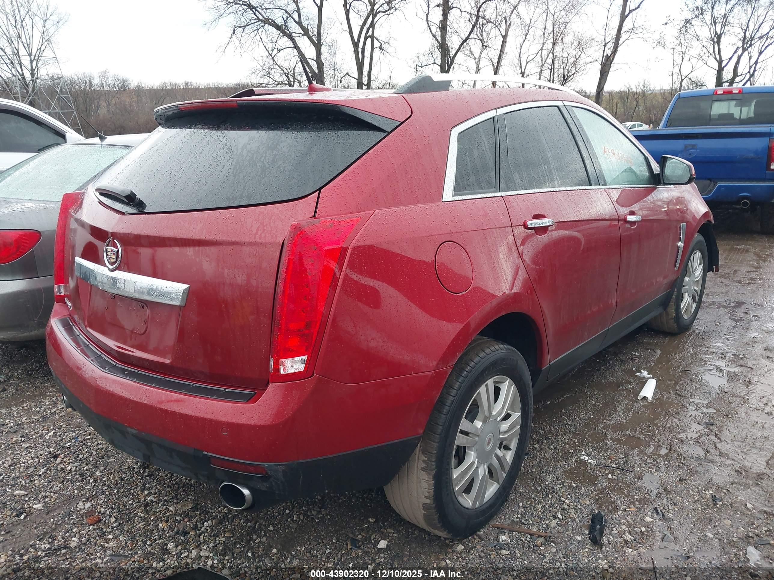 CADILLAC SRX image 4