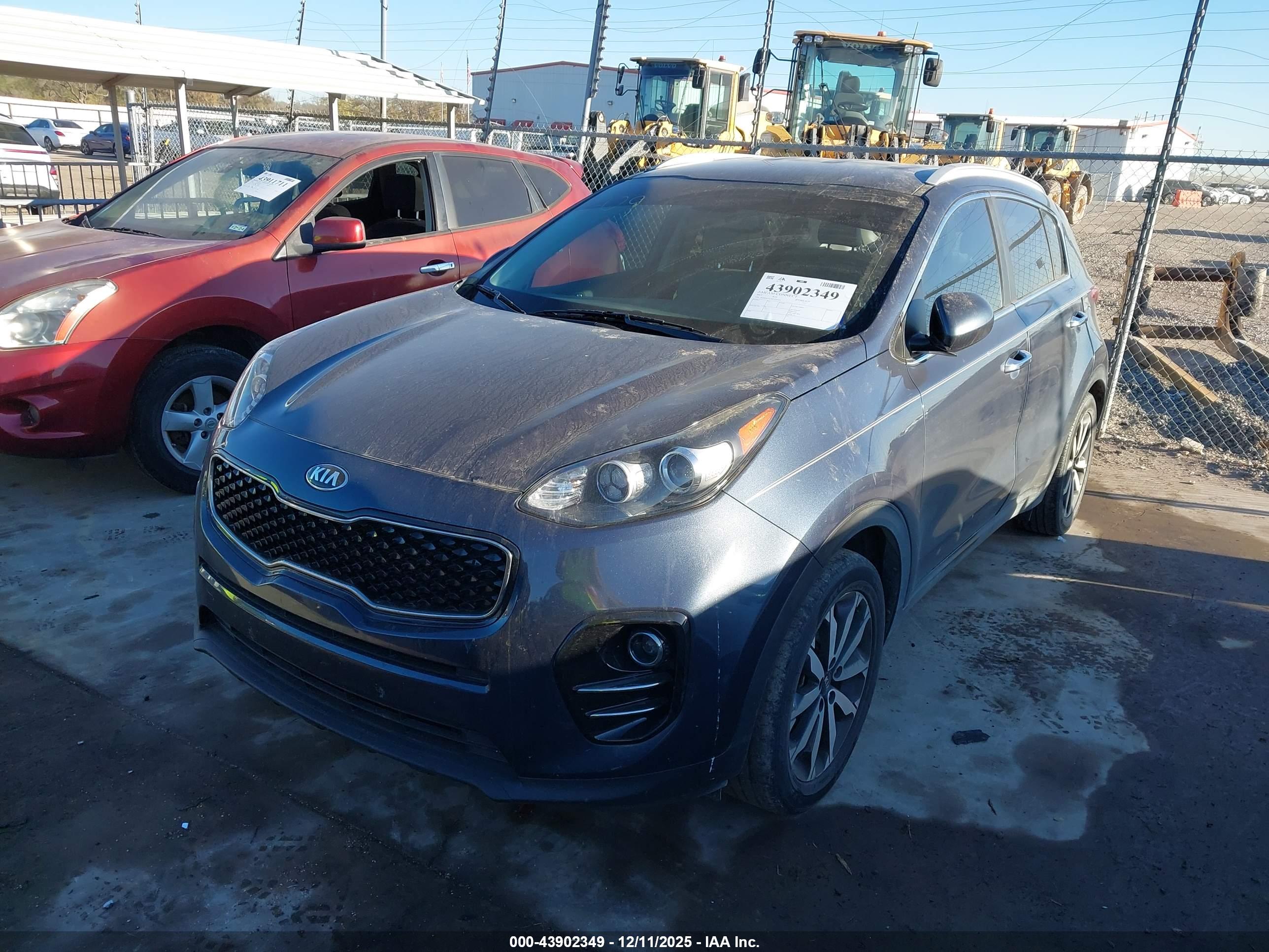 KIA SPORTAGE image 2