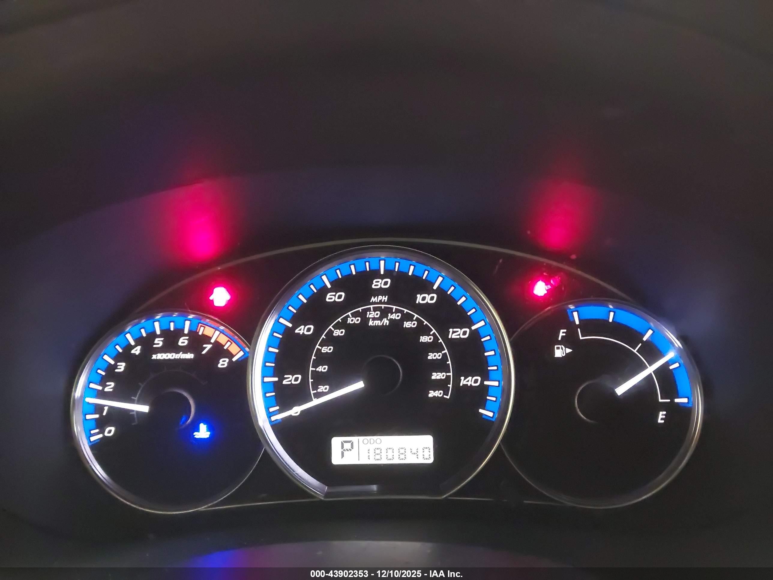 SUBARU FORESTER image 7