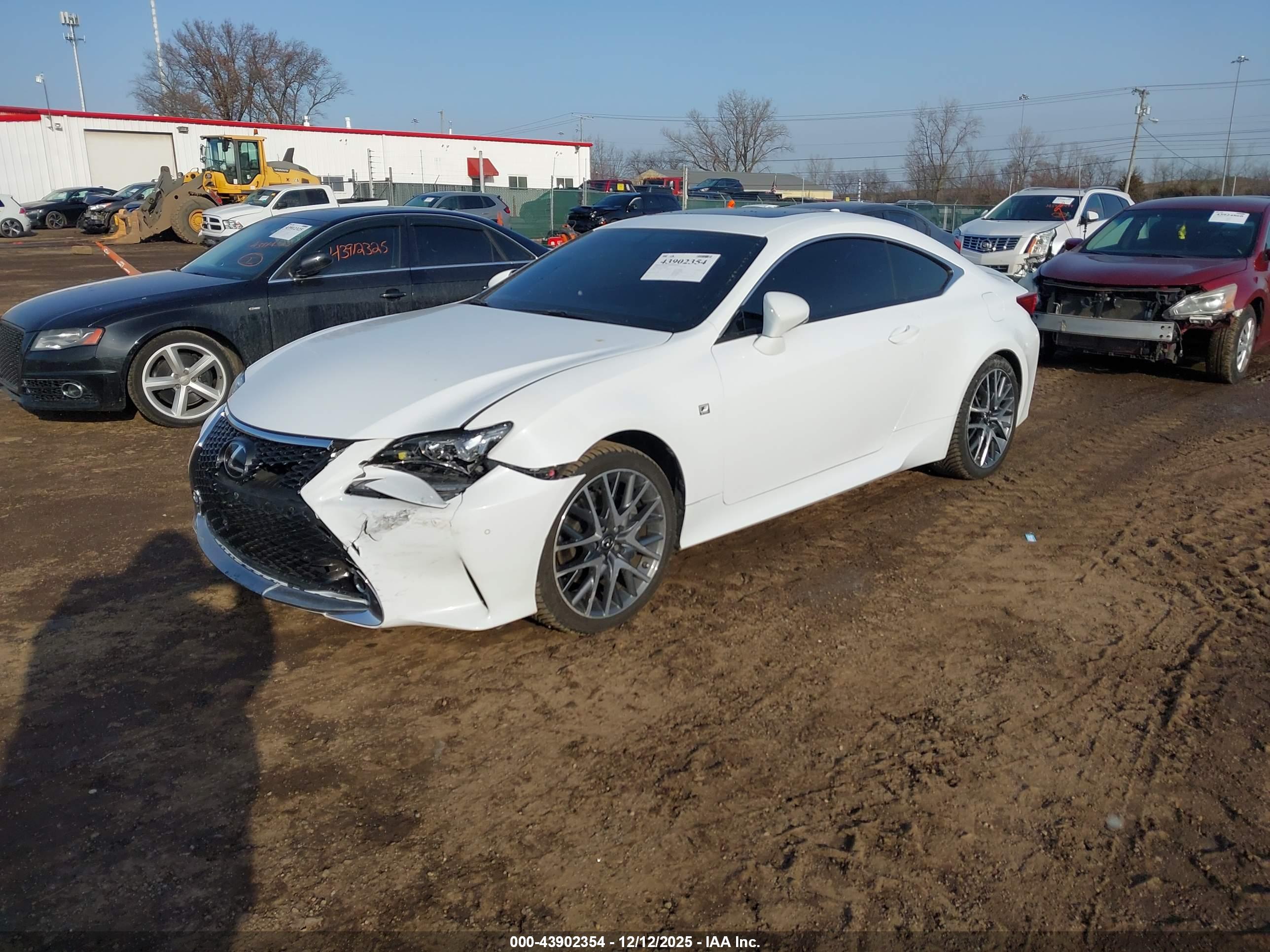 LEXUS RC image 2