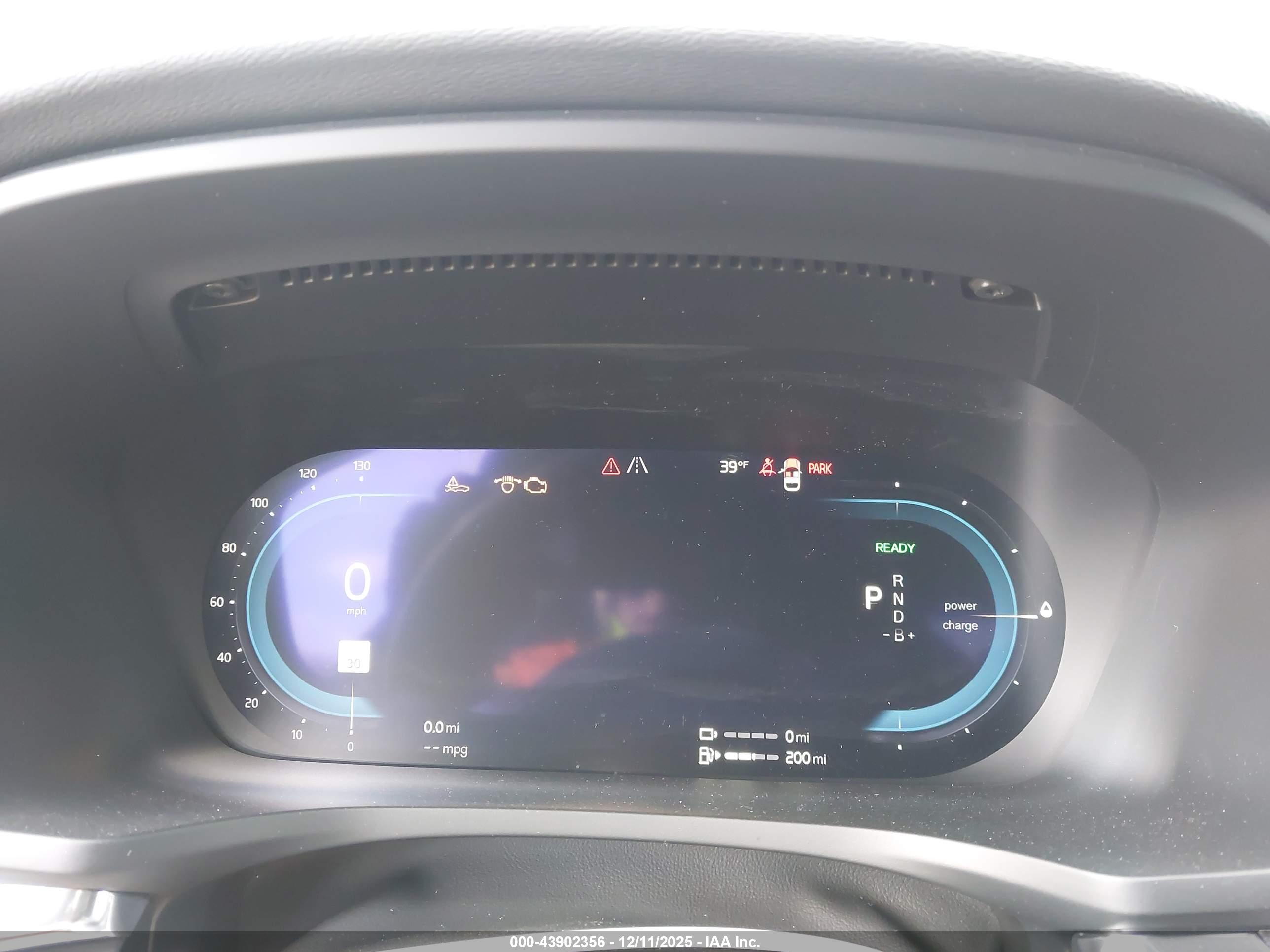 VOLVO S60 image 7