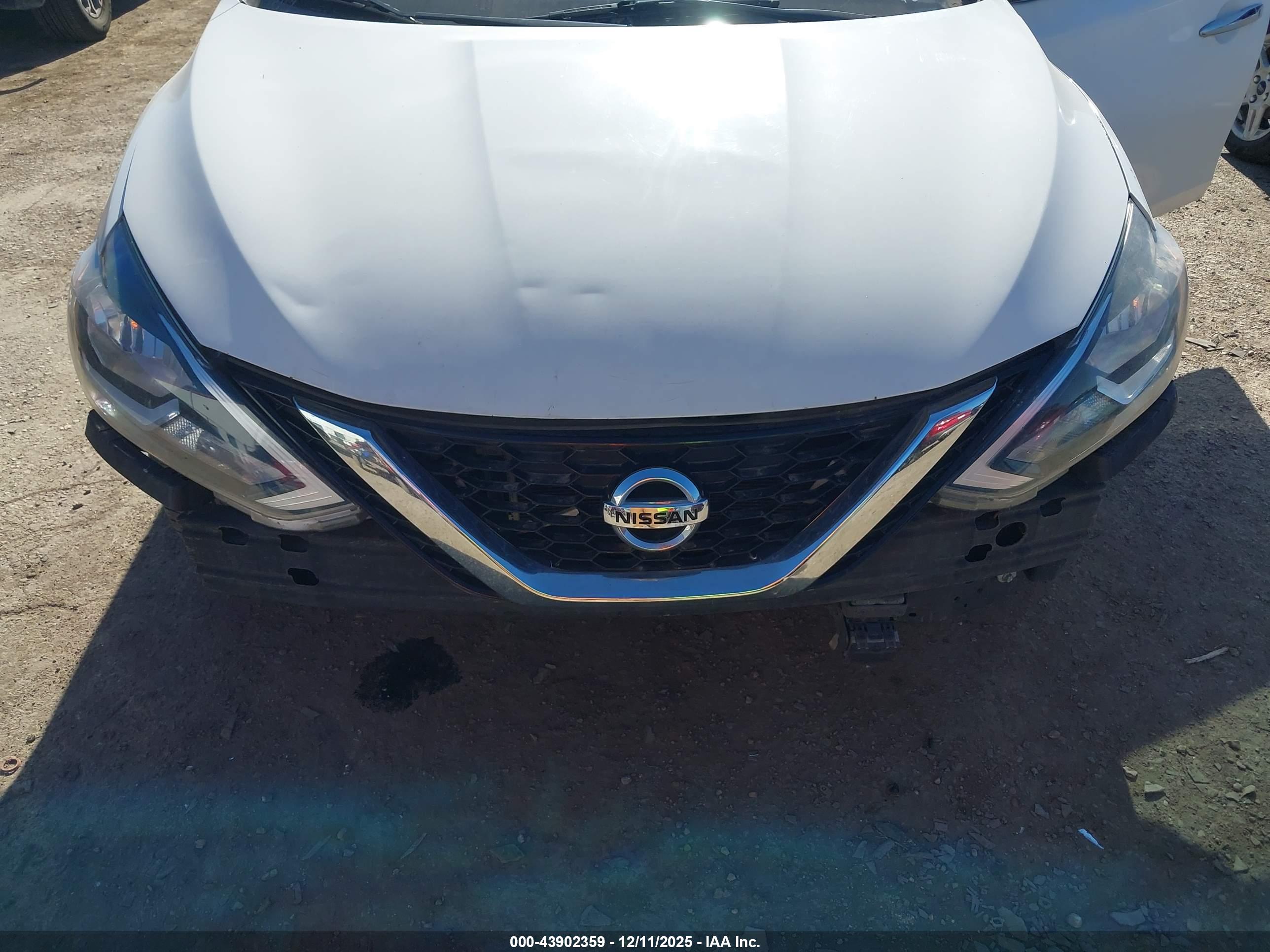 NISSAN SENTRA image 6