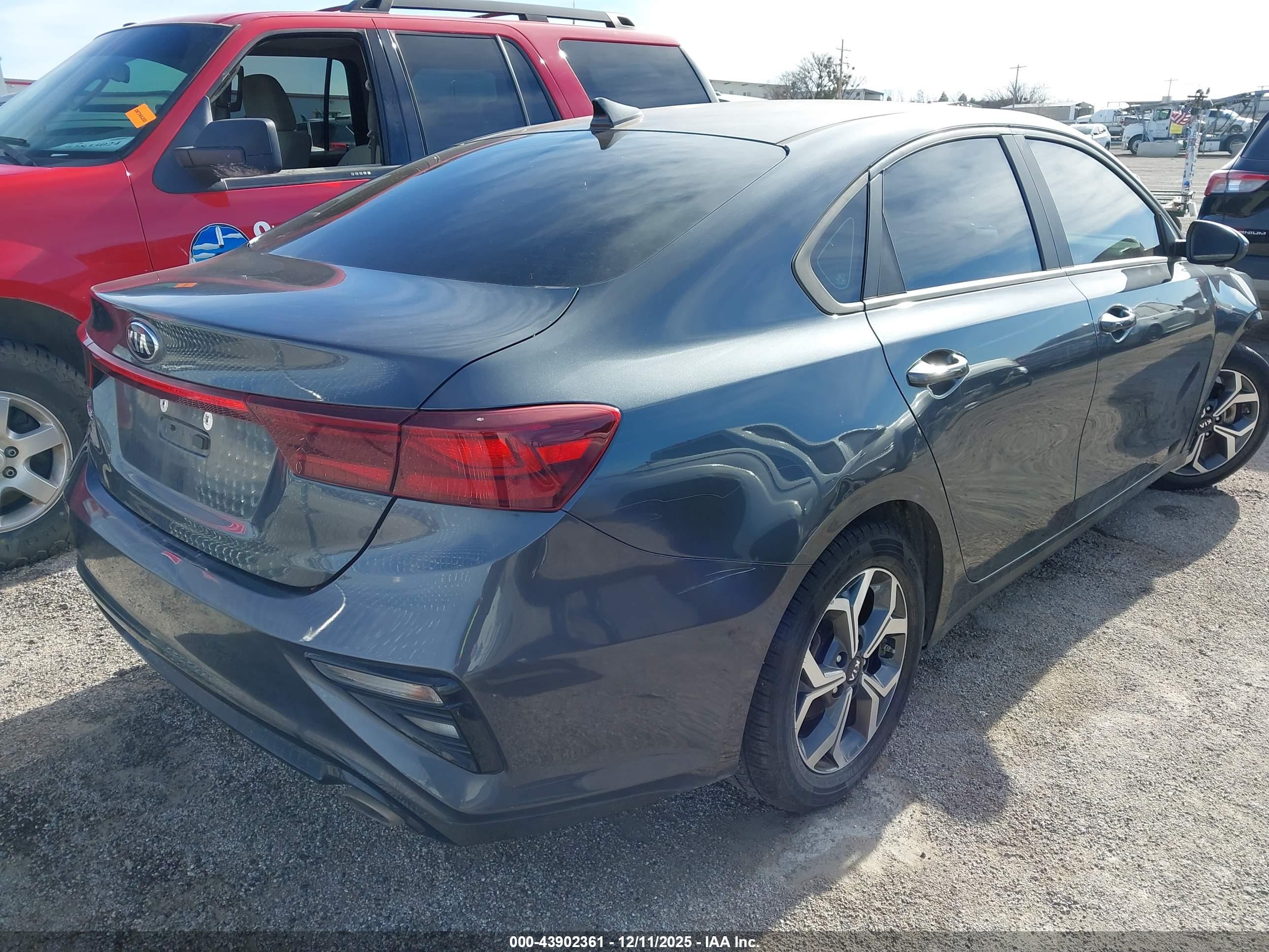 KIA FORTE image 4