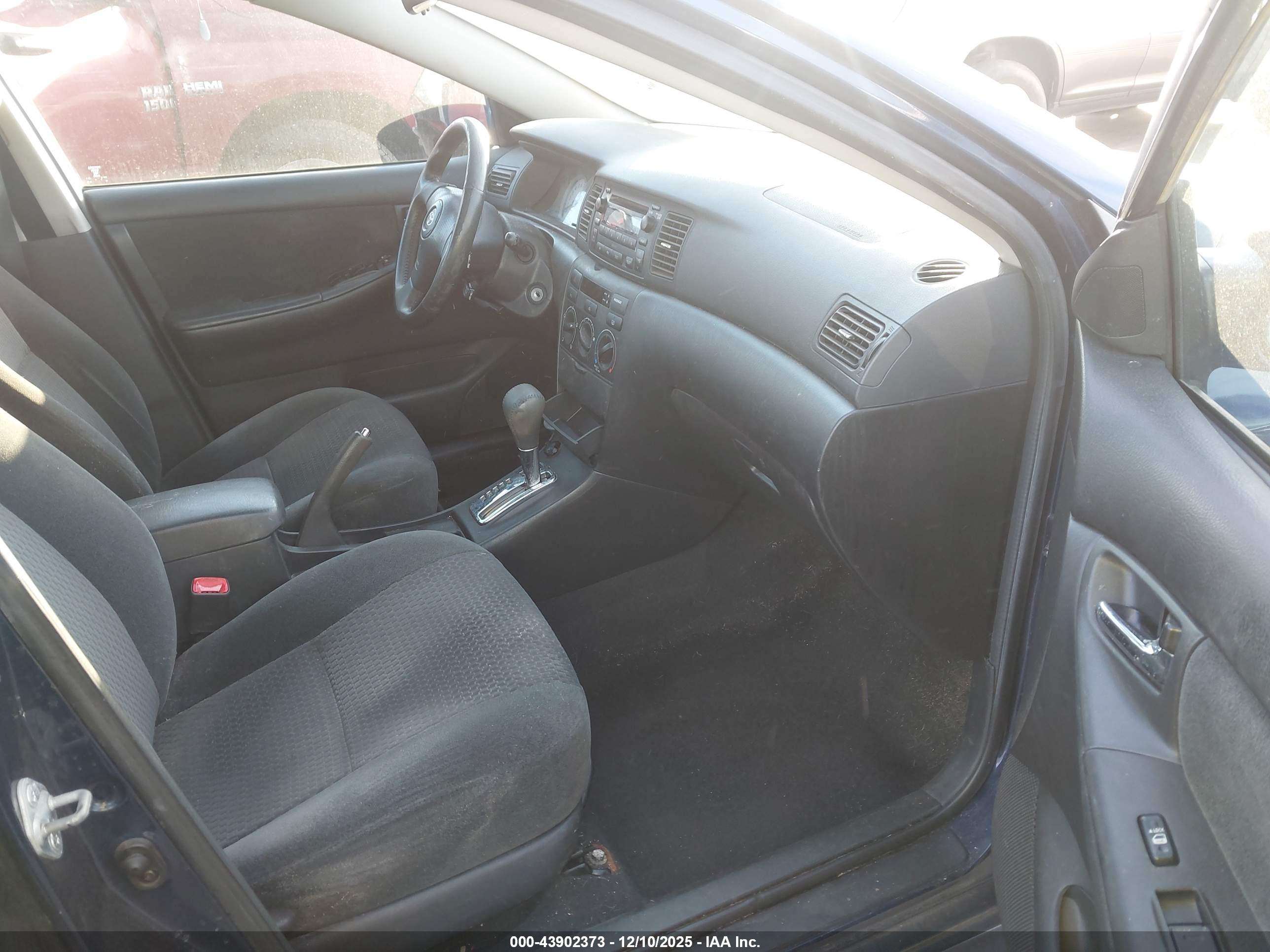 TOYOTA COROLLA image 5
