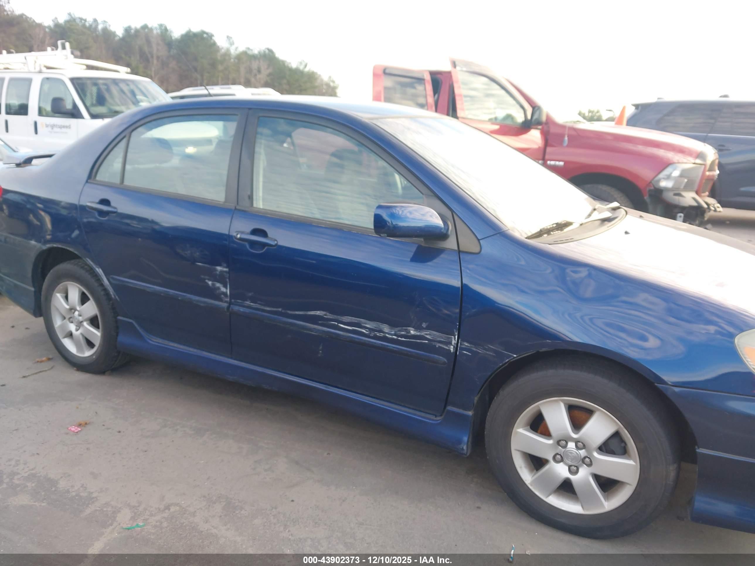 TOYOTA COROLLA image 6