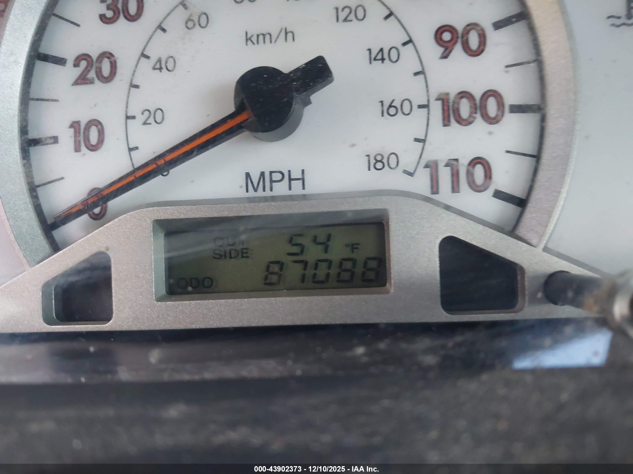 TOYOTA COROLLA image 7