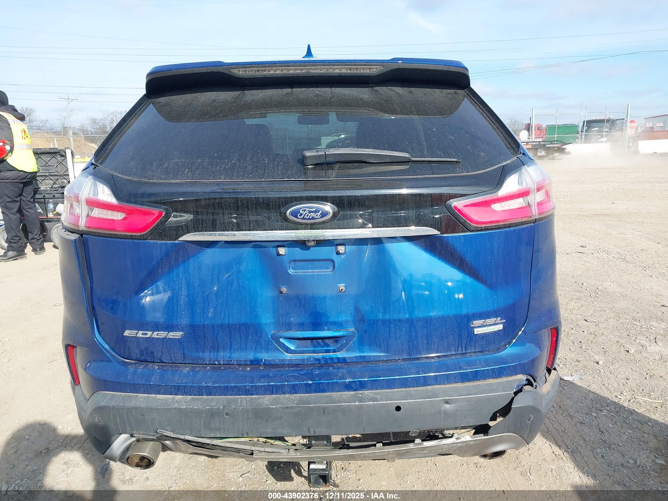 FORD EDGE image 6