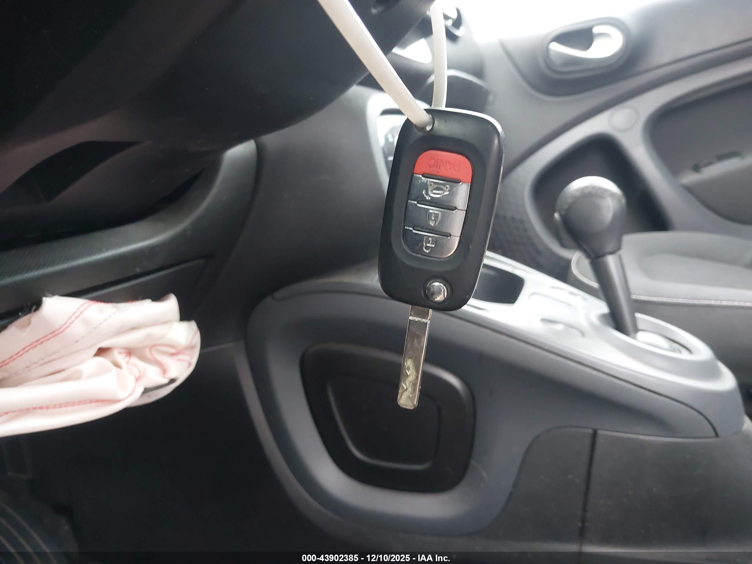SMART FORTWO image 11