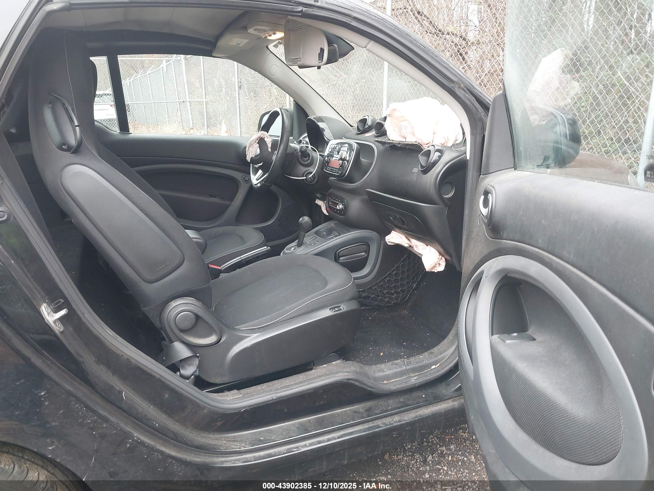 SMART FORTWO image 5