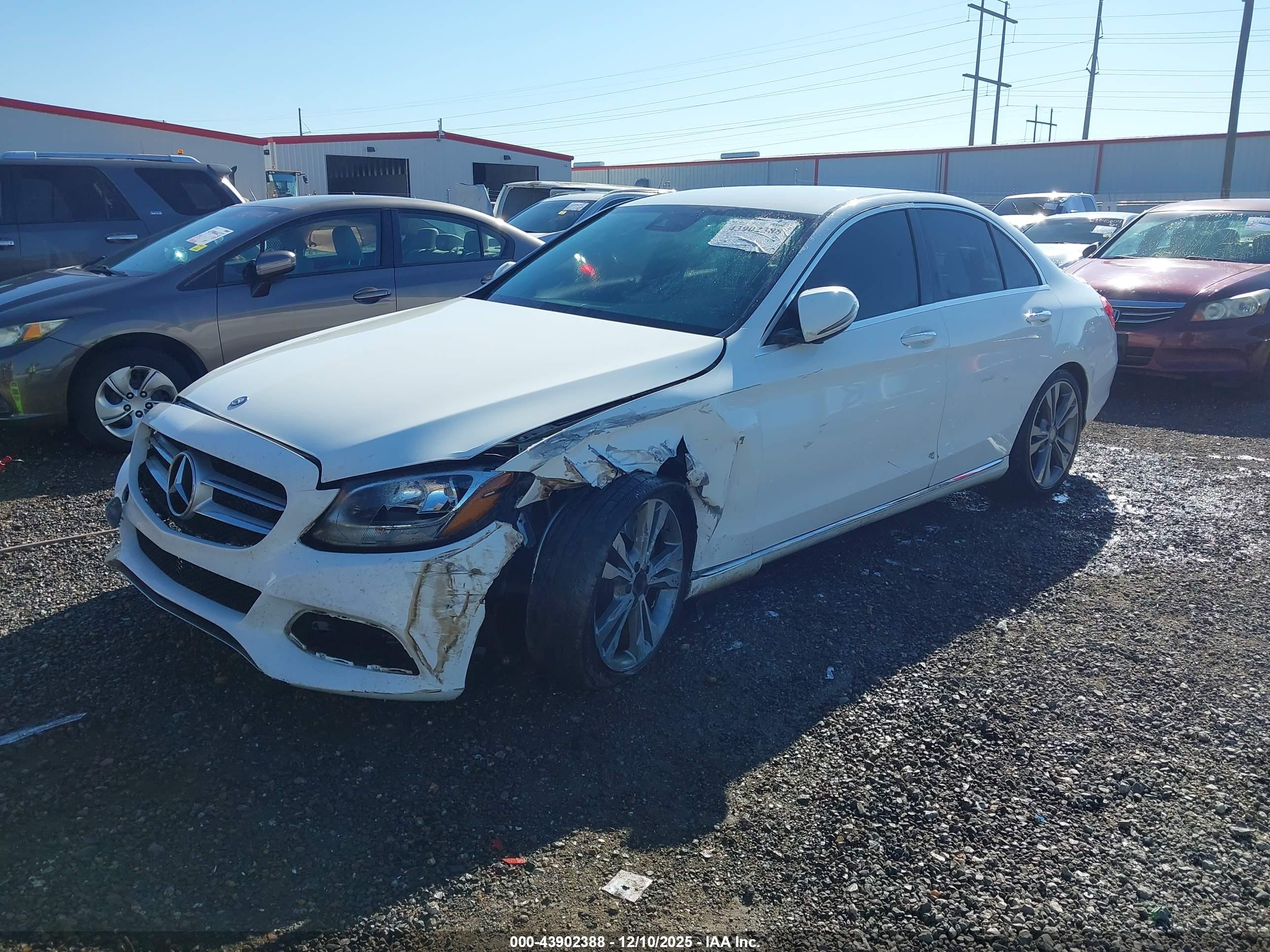 MERCEDES-BENZ C image 2