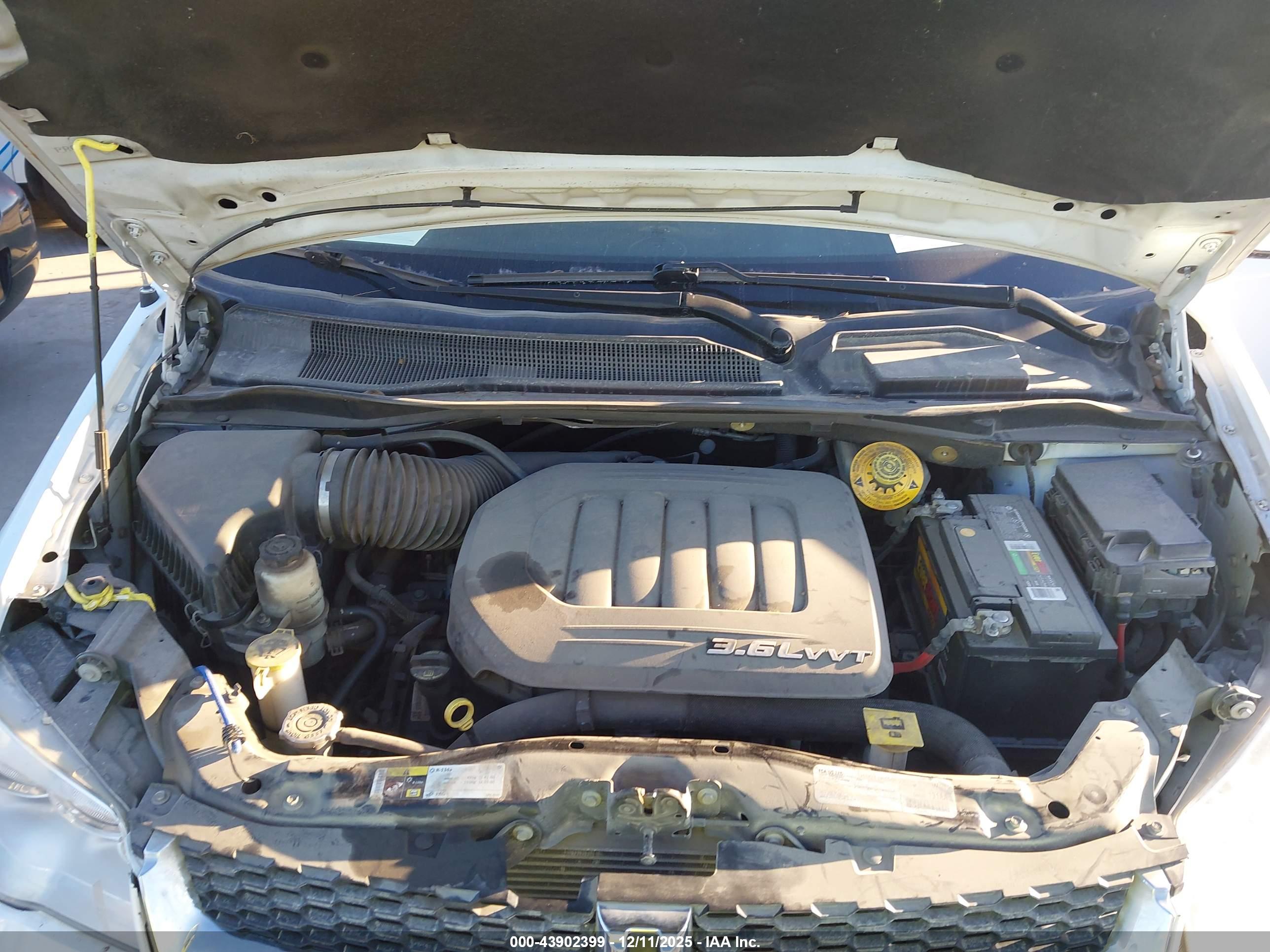 DODGE GRAND image 10