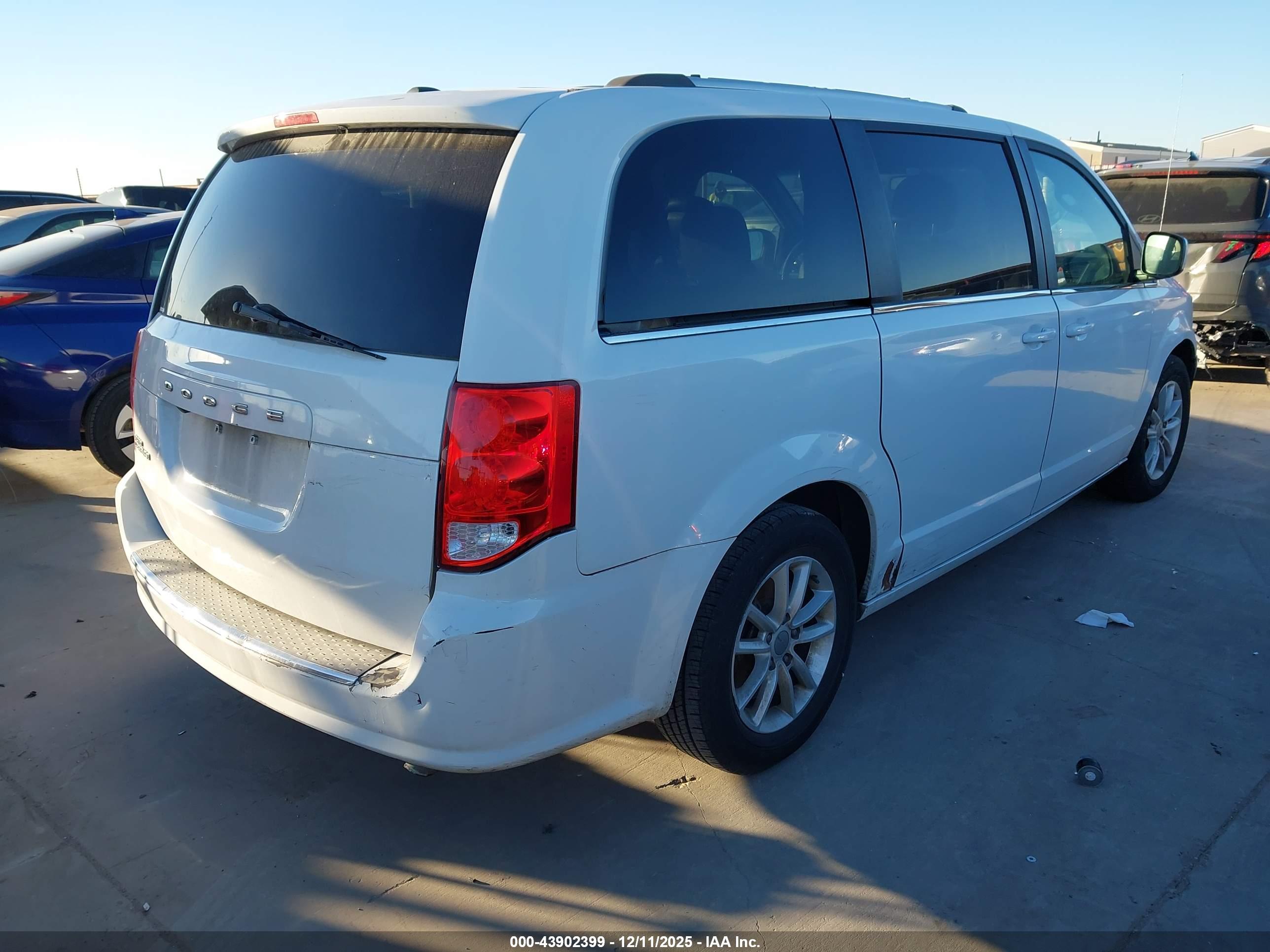 DODGE GRAND image 4