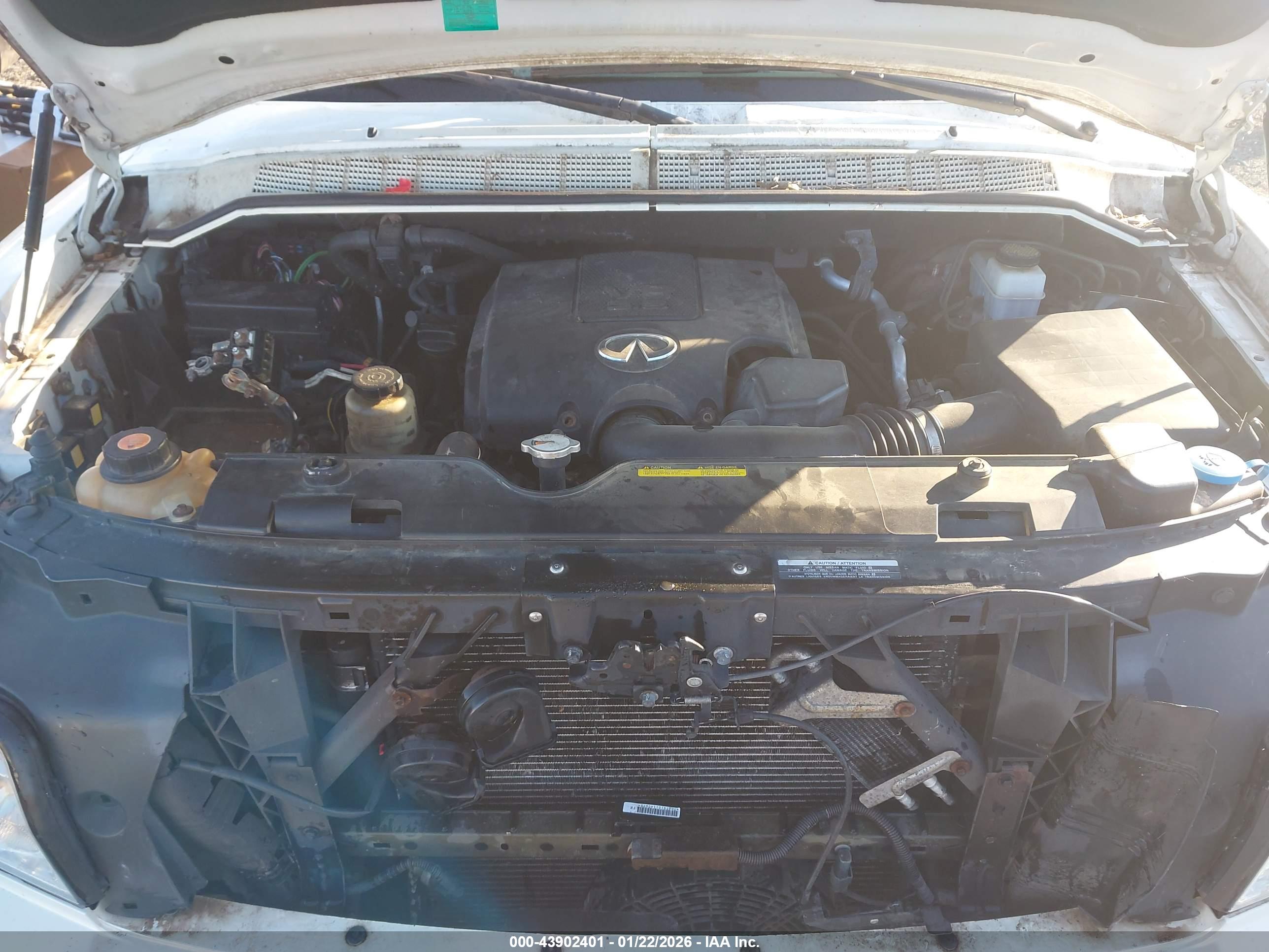 INFINITI QX56 image 10