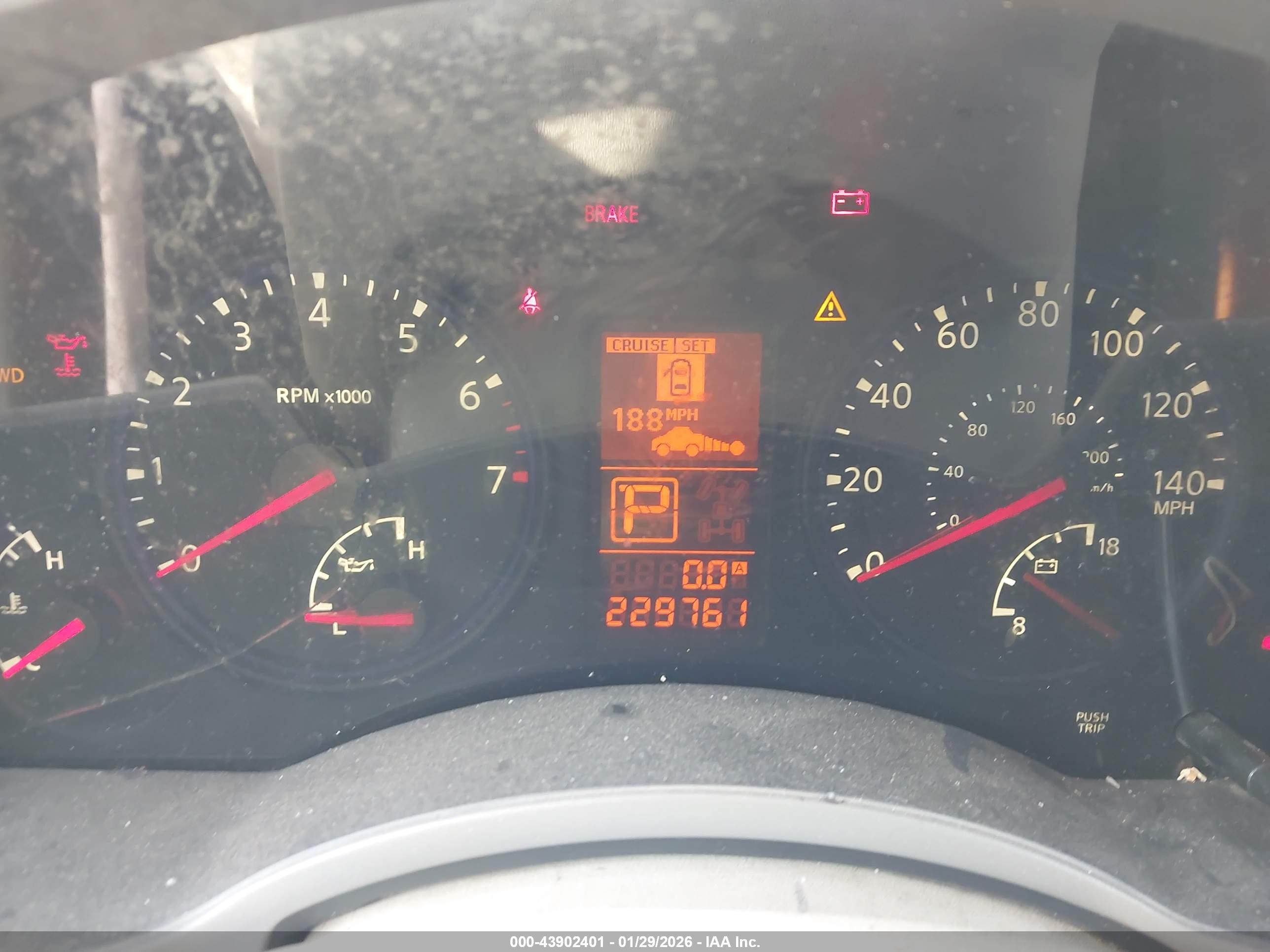 INFINITI QX56 image 7