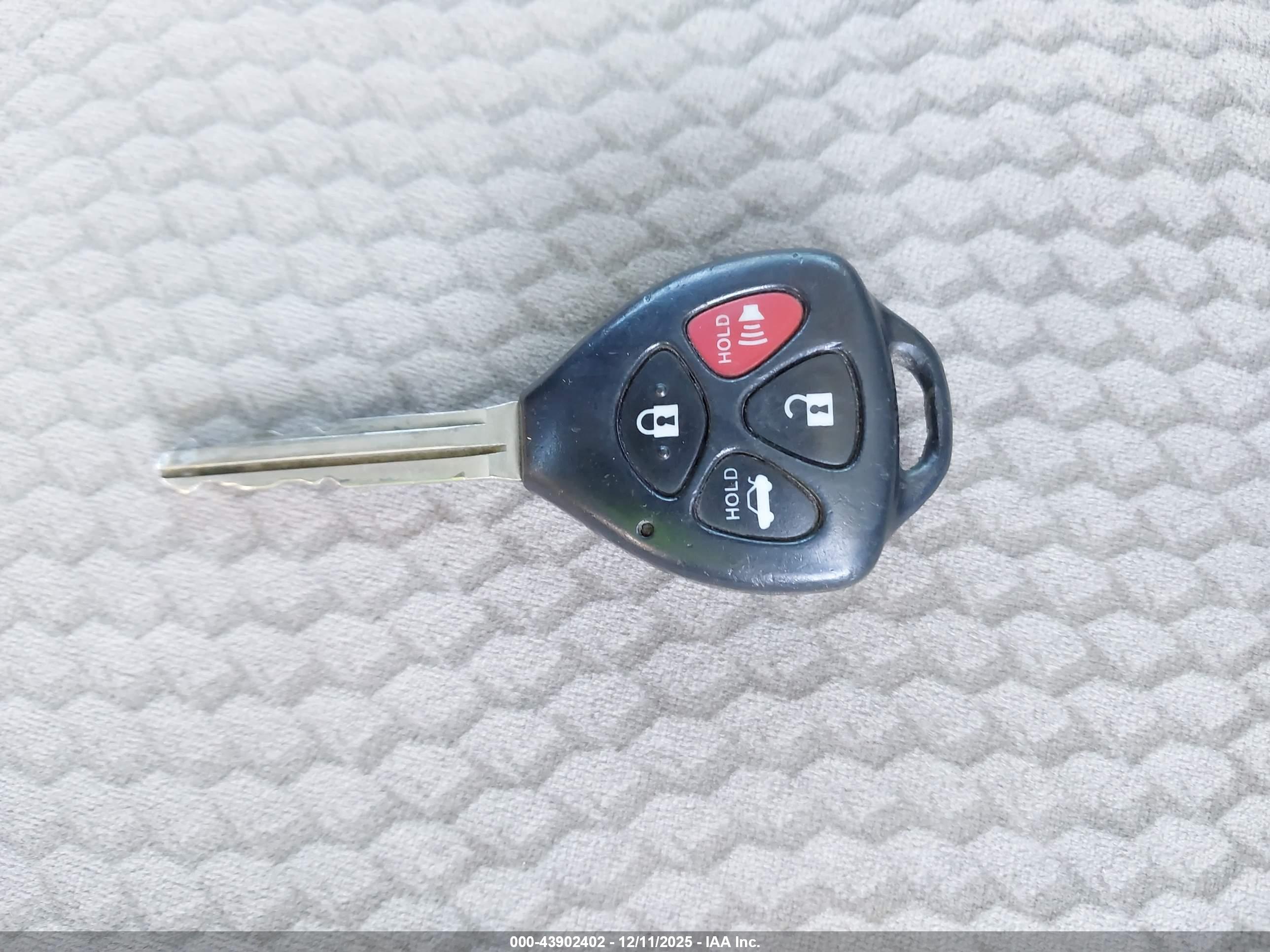 TOYOTA CAMRY image 11
