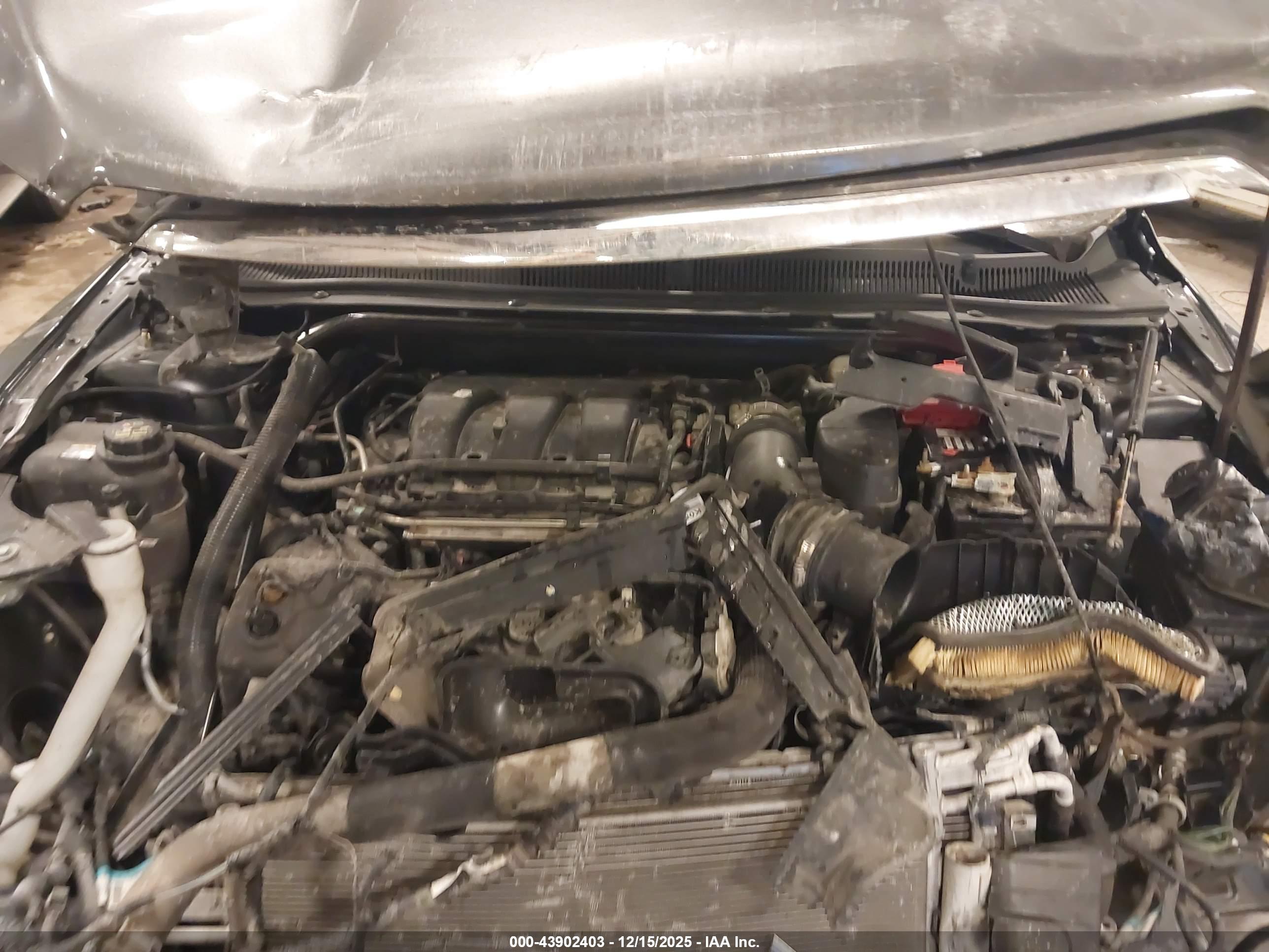 FORD TAURUS image 10