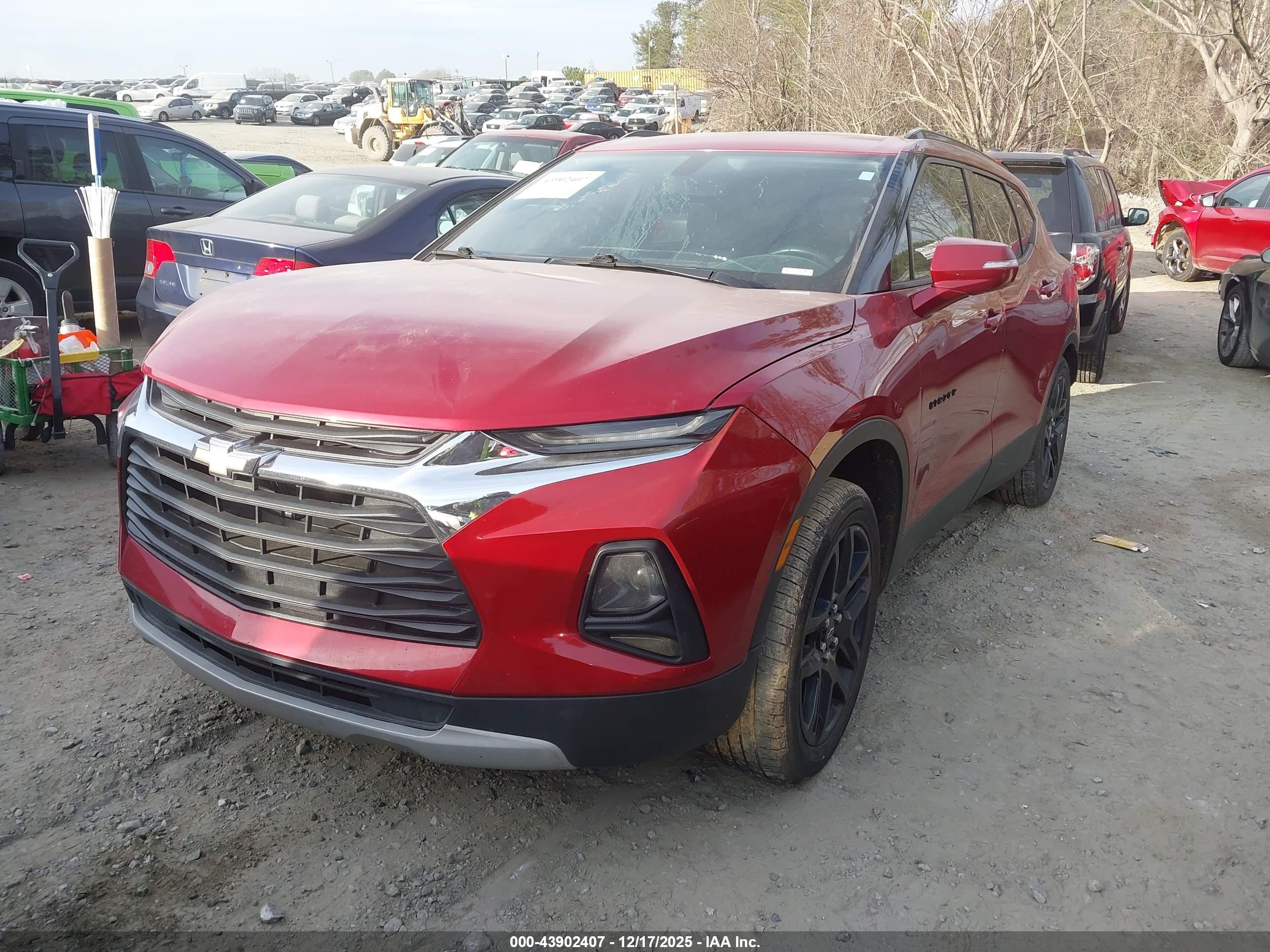 CHEVROLET BLAZER image 2