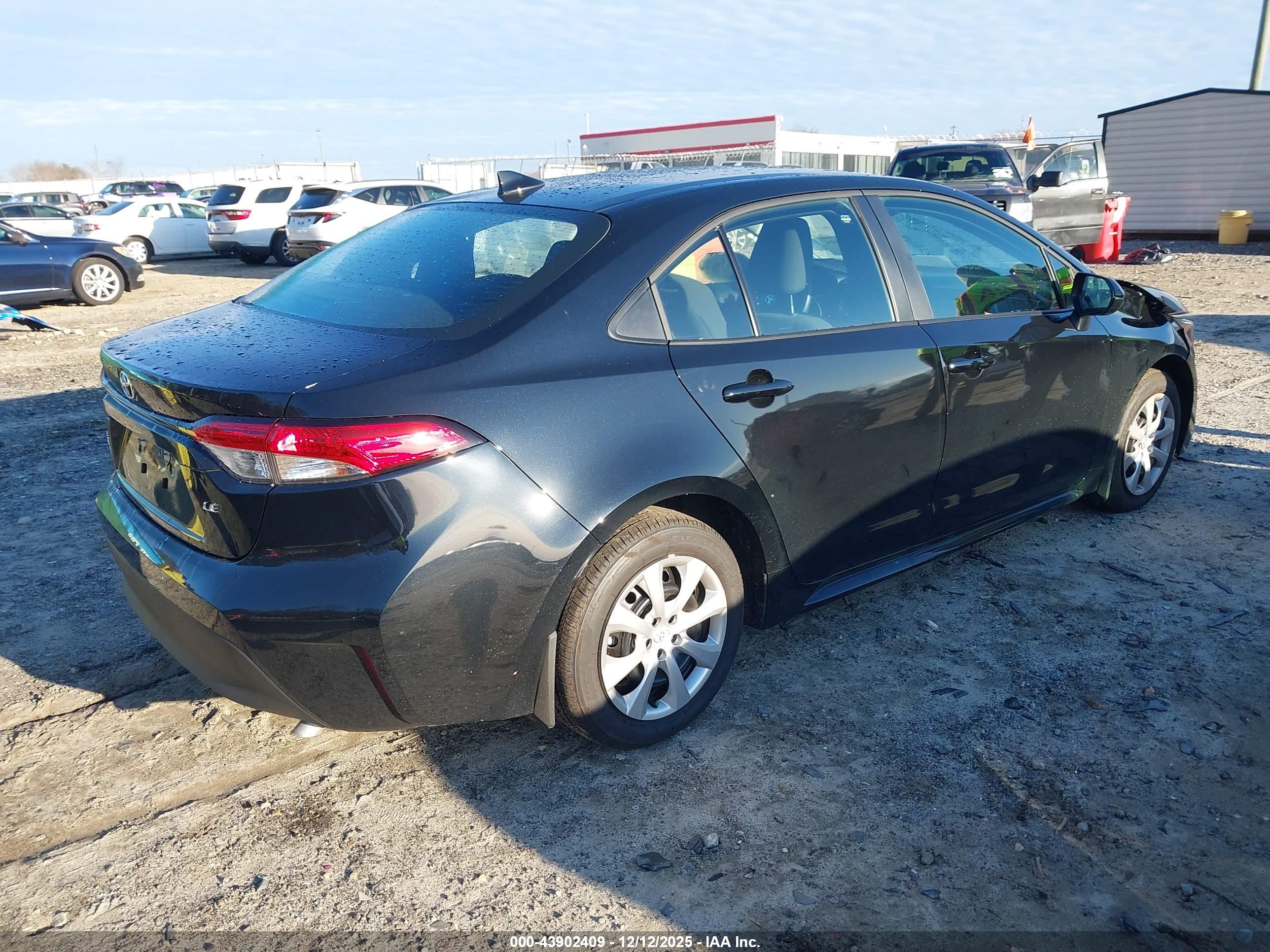 TOYOTA COROLLA image 4