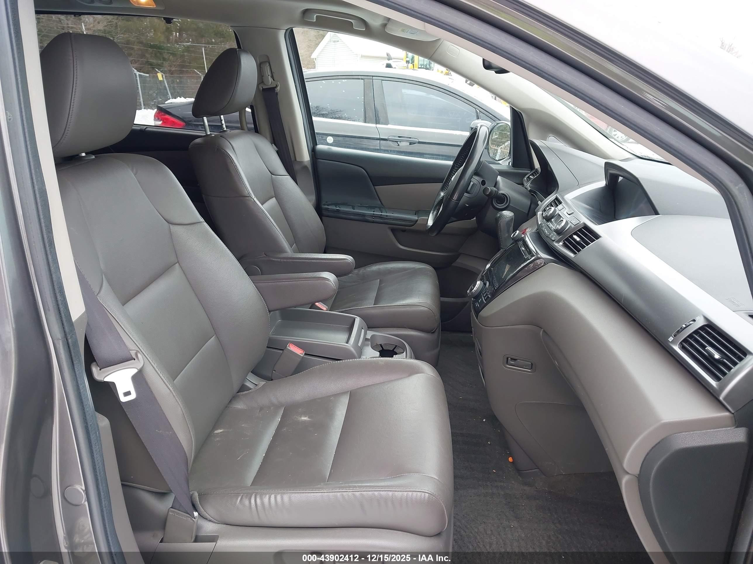 HONDA ODYSSEY image 5