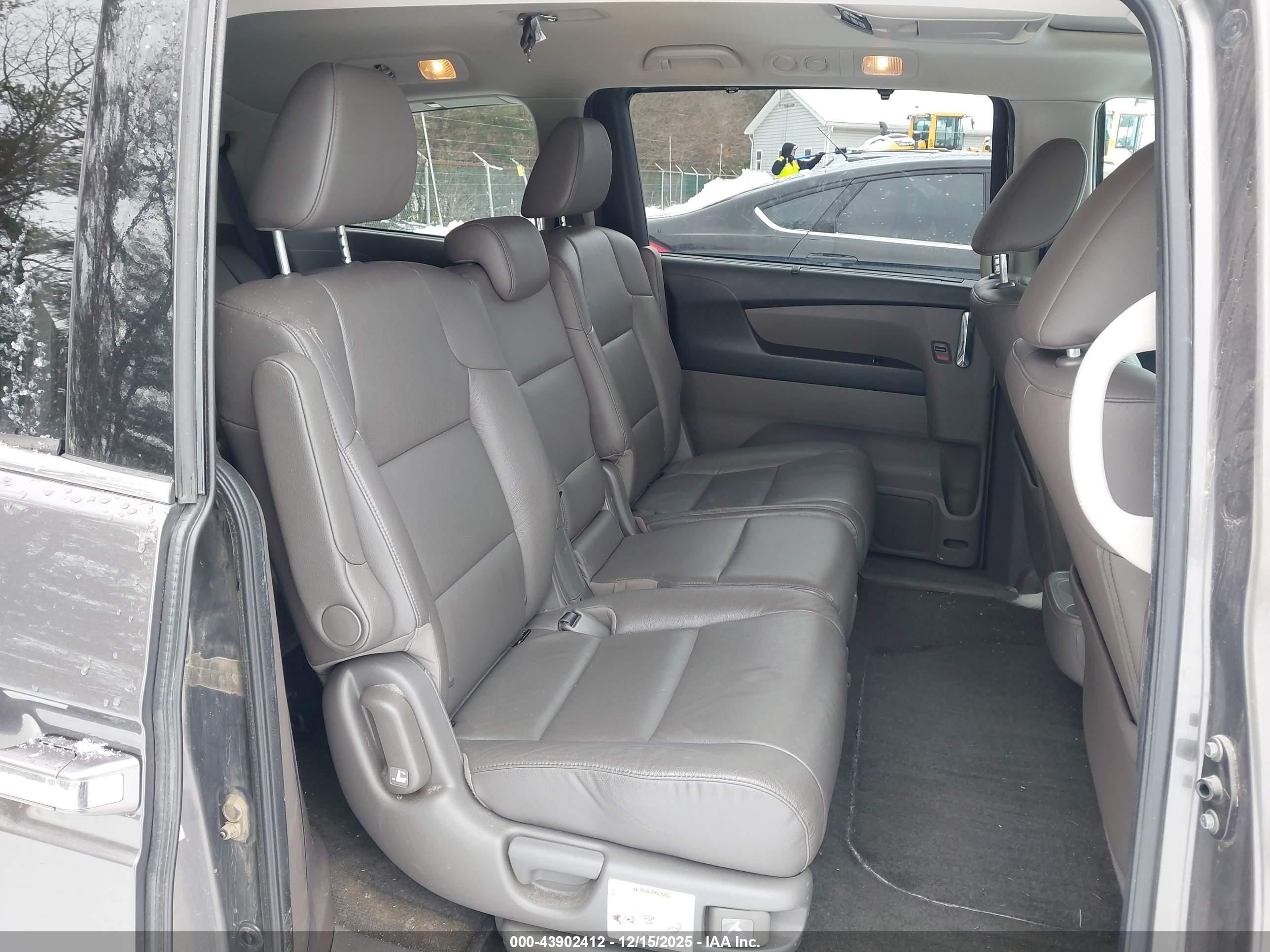 HONDA ODYSSEY image 8