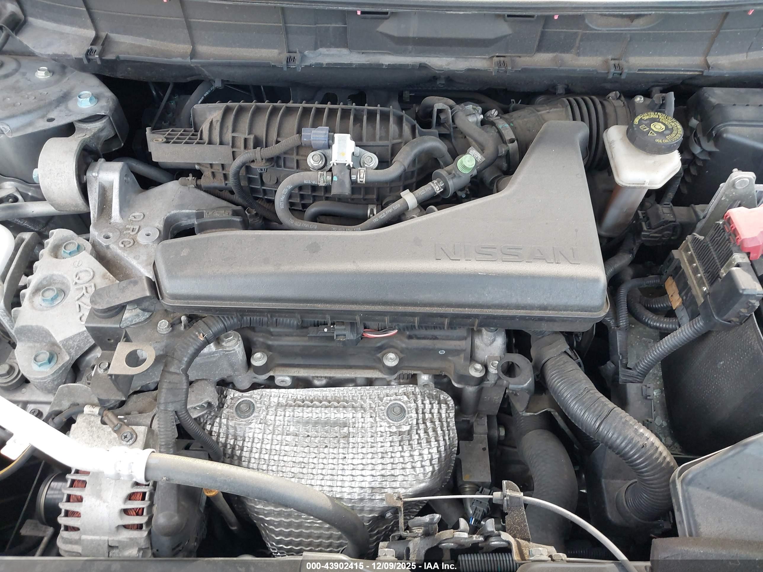 NISSAN ROGUE image 10
