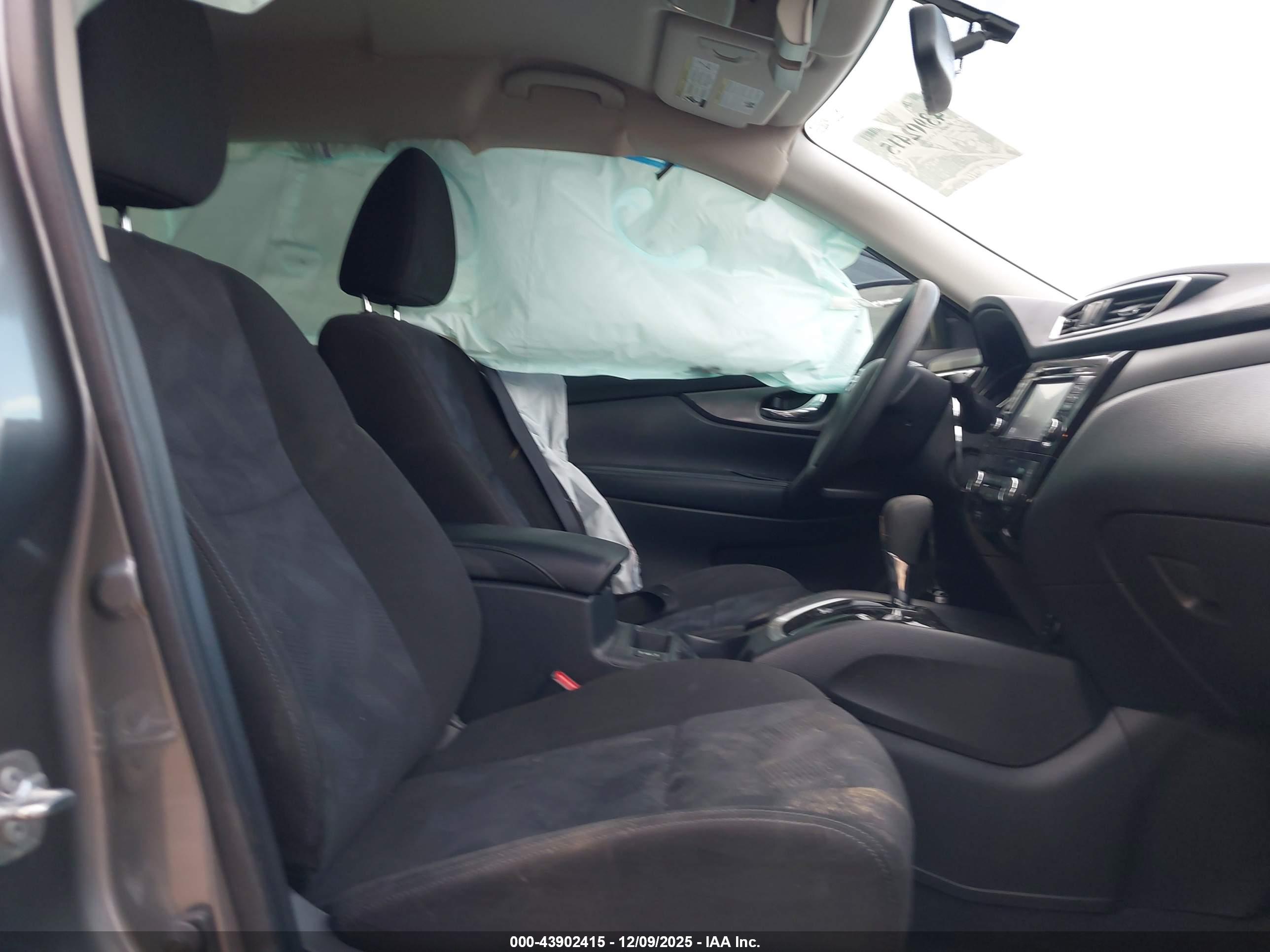 NISSAN ROGUE image 5