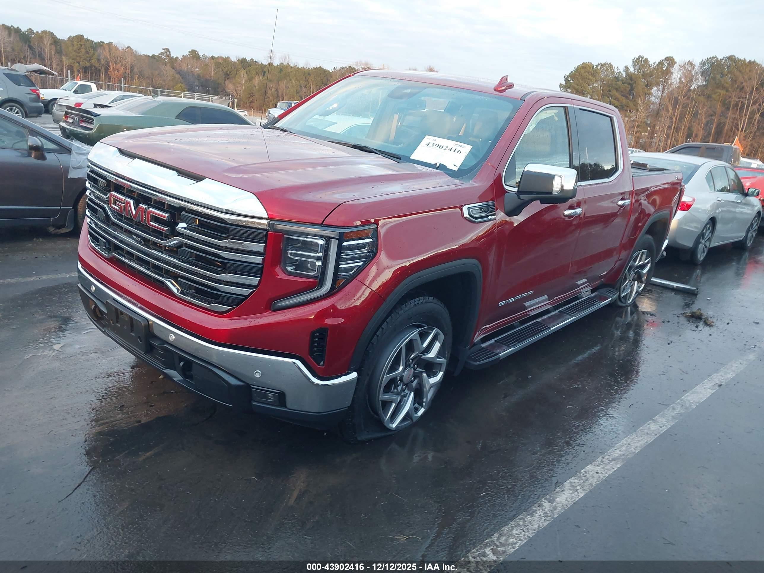 GMC SIERRA image 2