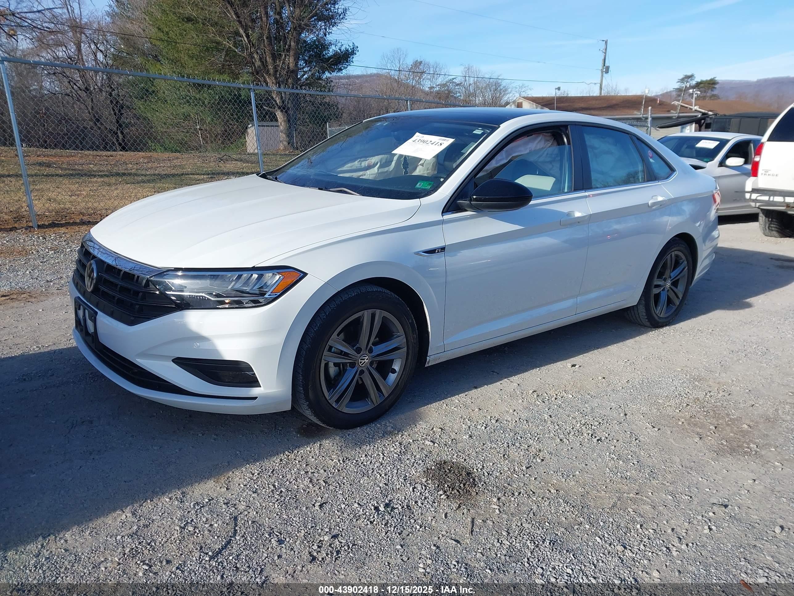 VOLKSWAGEN JETTA image 2