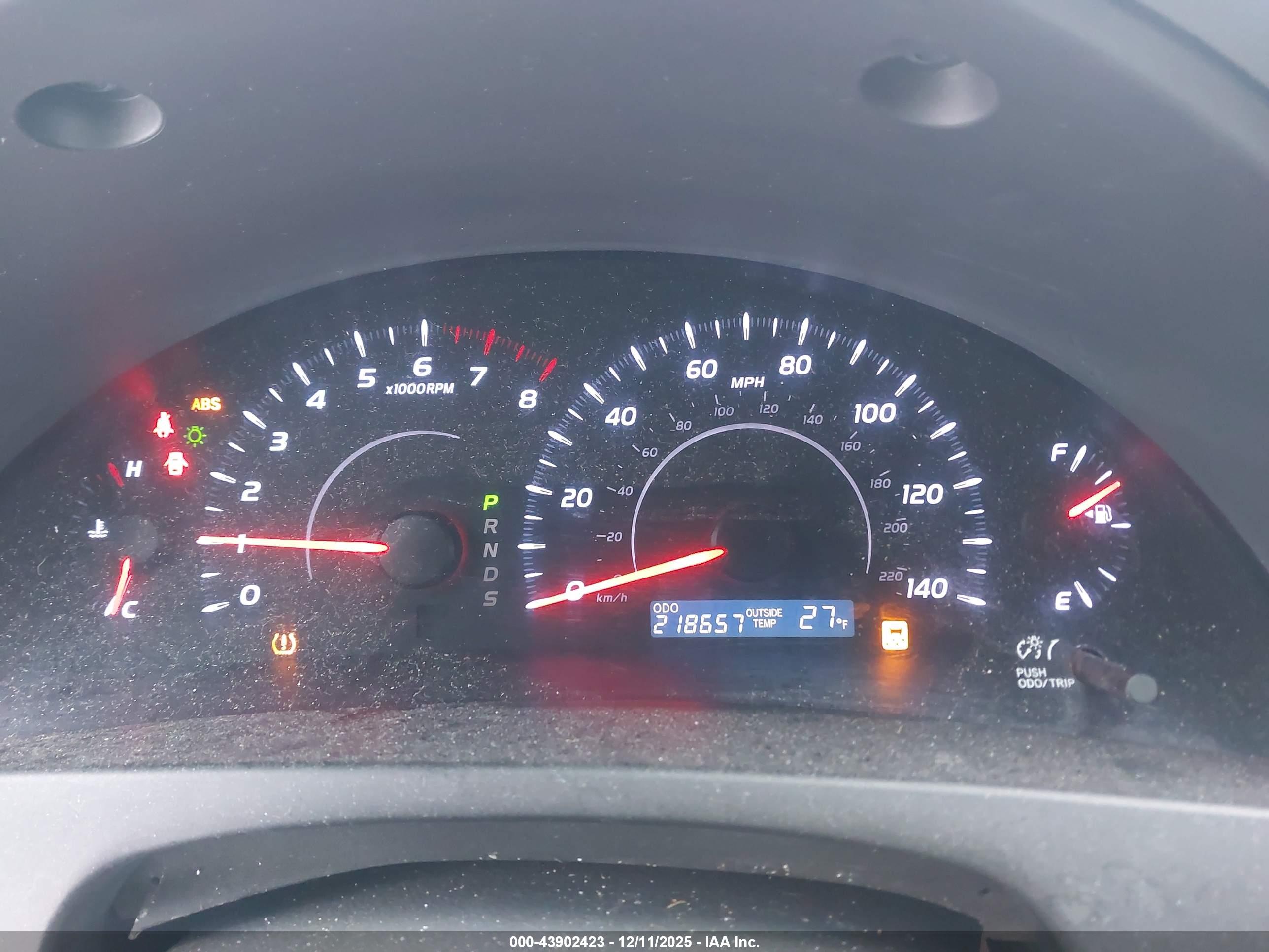 TOYOTA CAMRY image 7