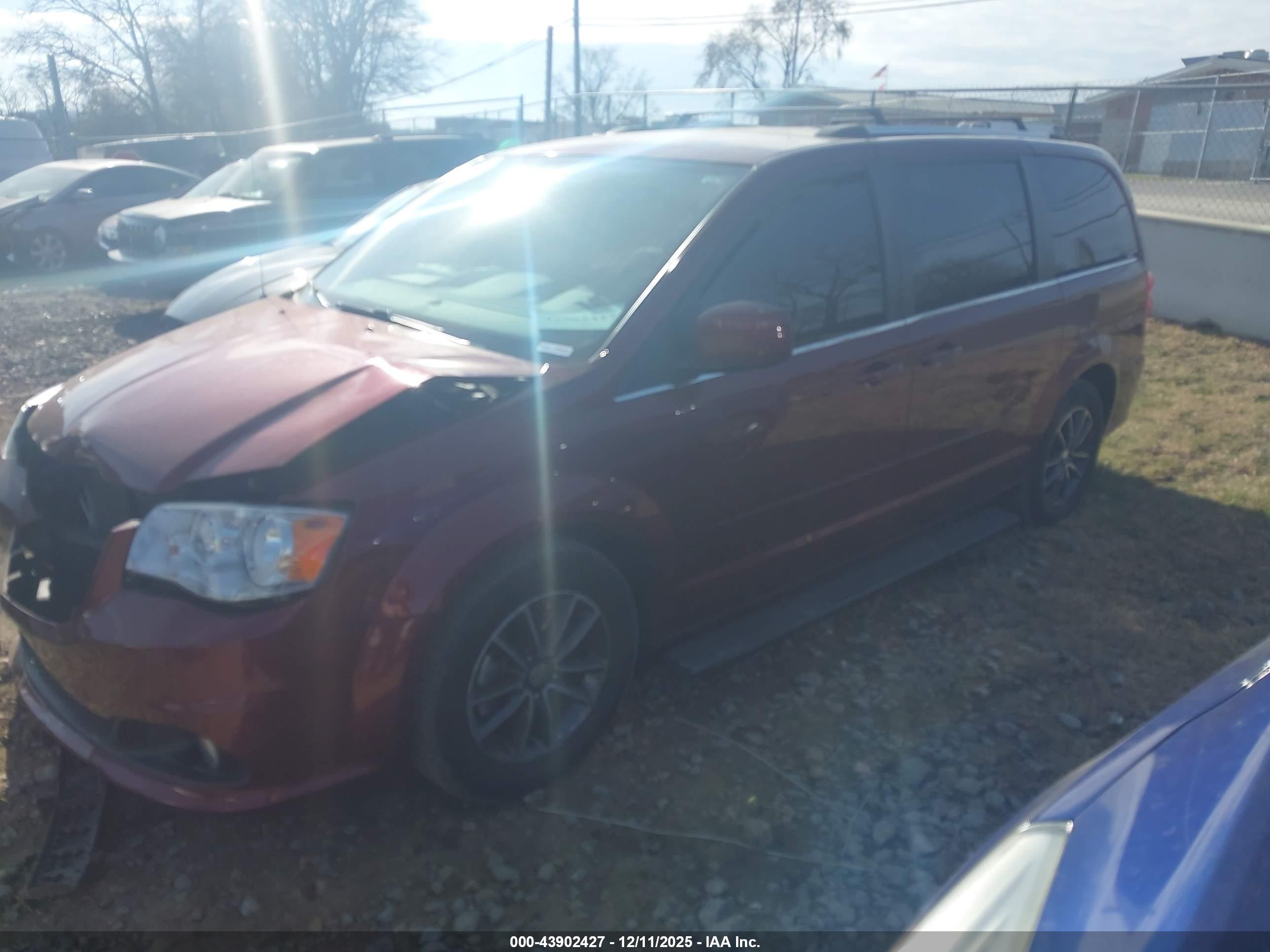 DODGE GRAND image 2