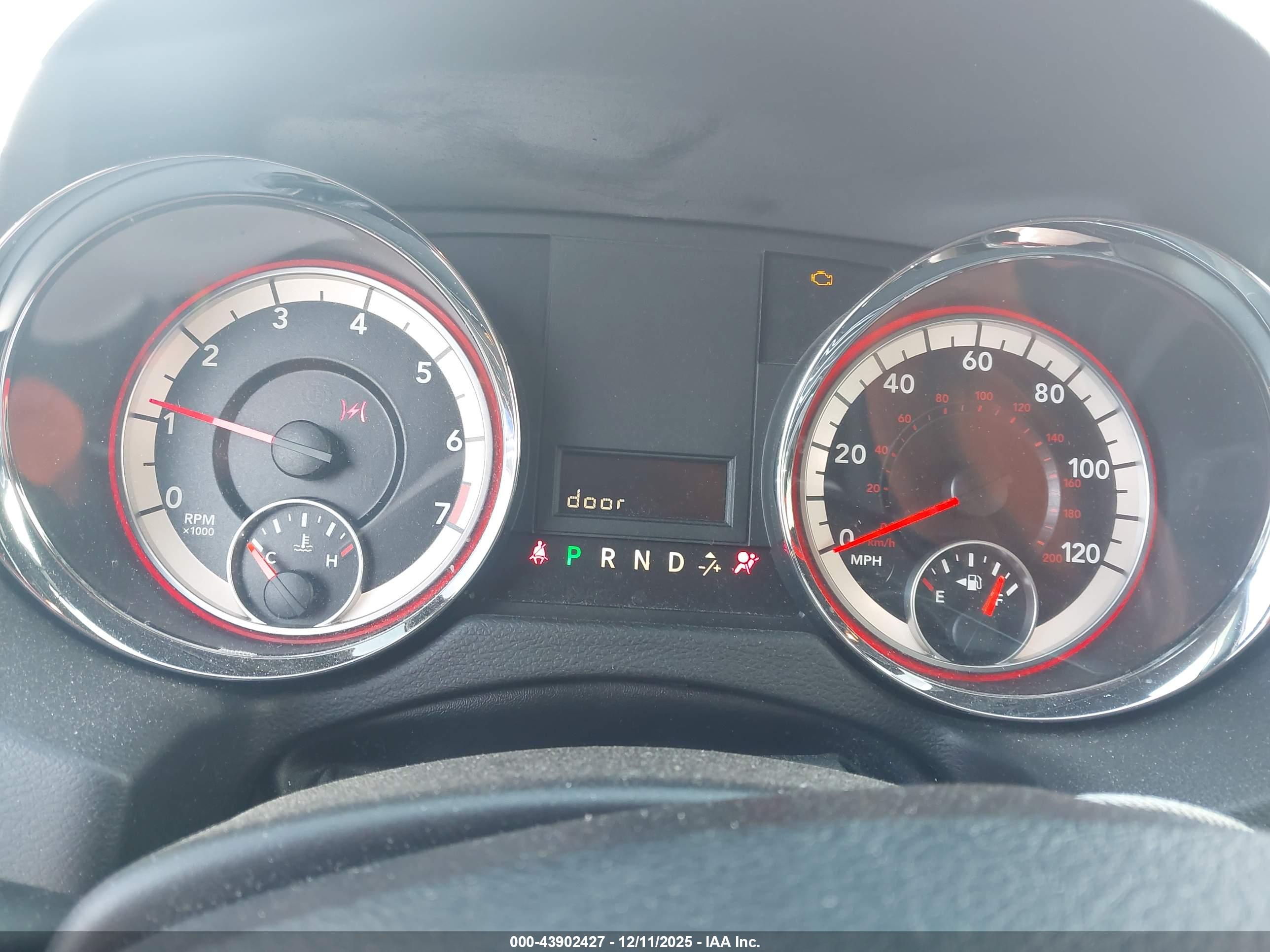 DODGE GRAND image 7