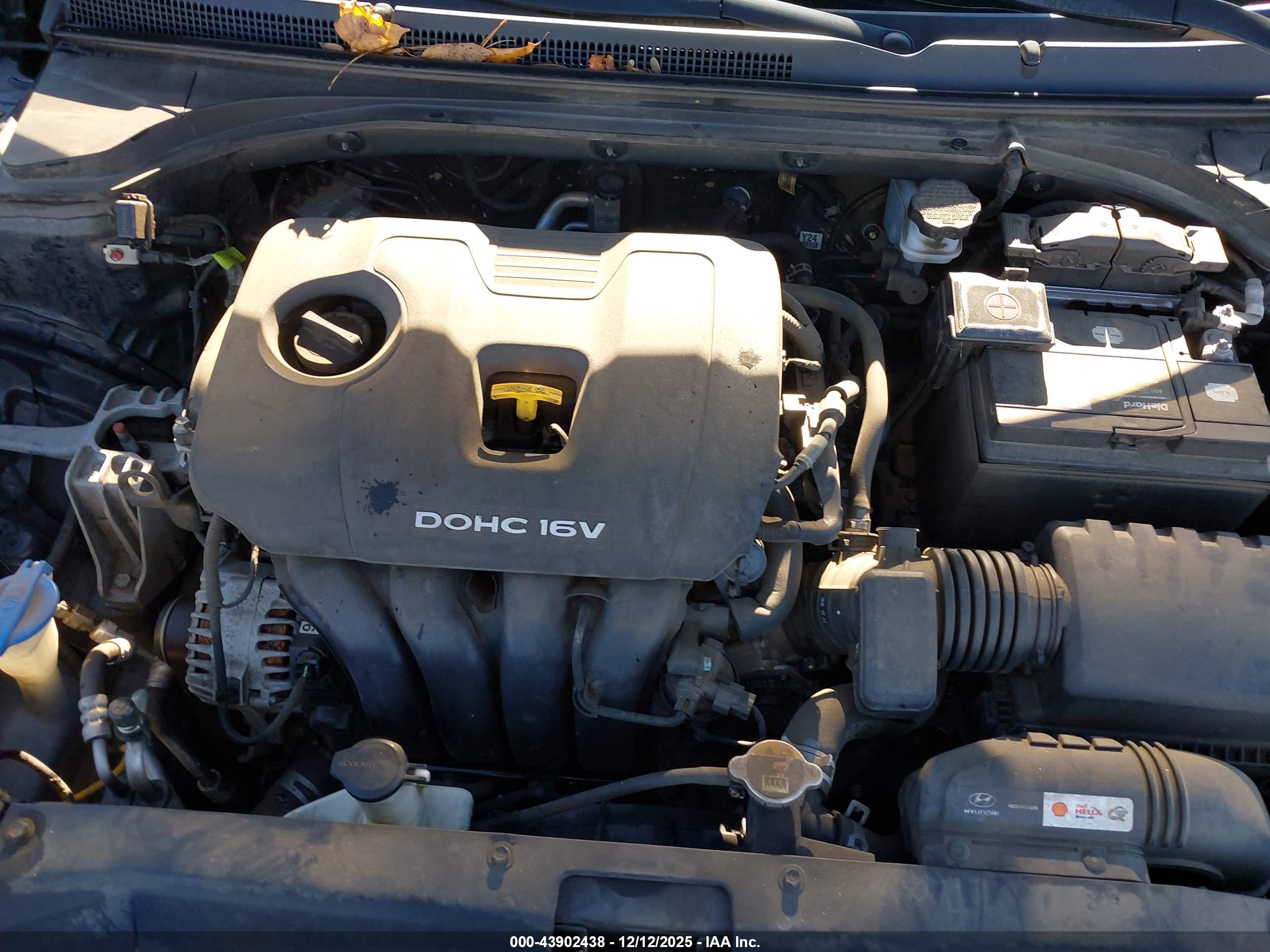 HYUNDAI VELOSTER image 10