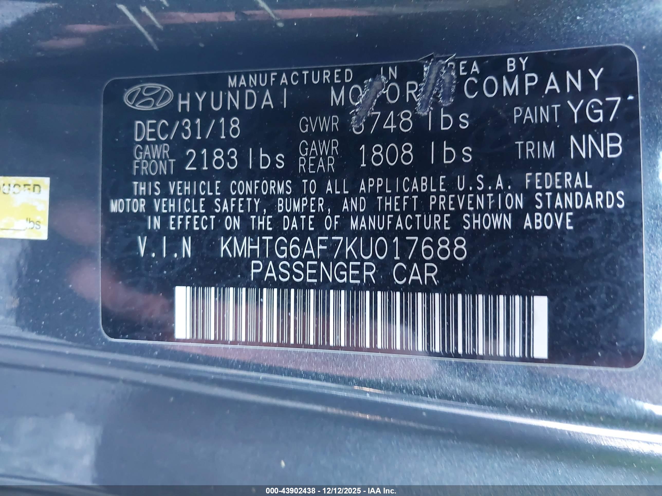 HYUNDAI VELOSTER image 9
