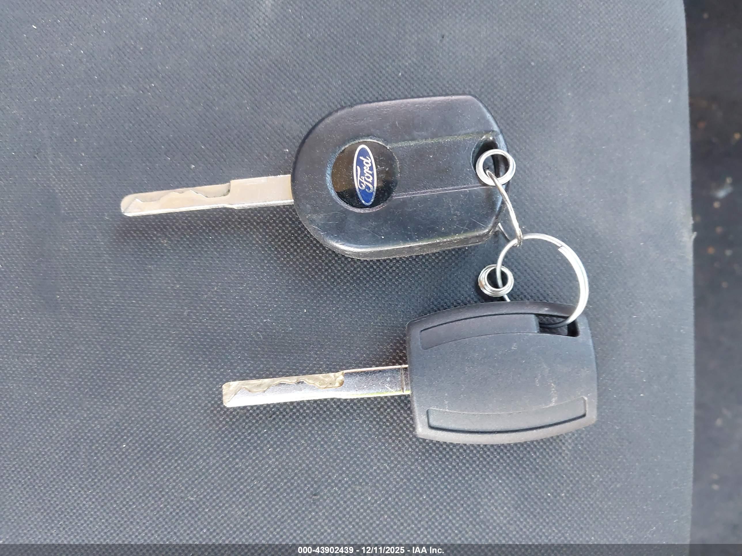 FORD FIESTA image 11