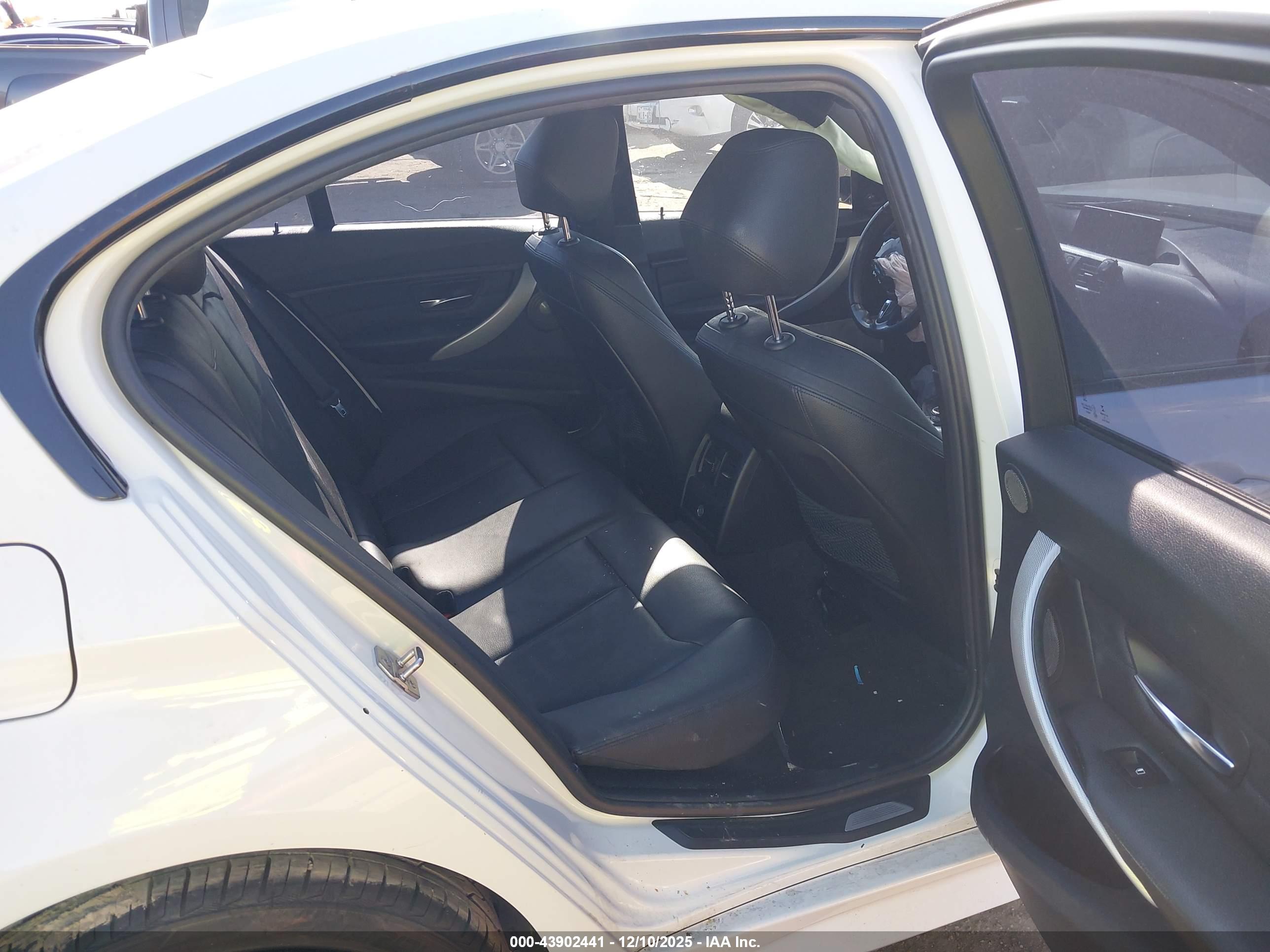 BMW 328D image 8