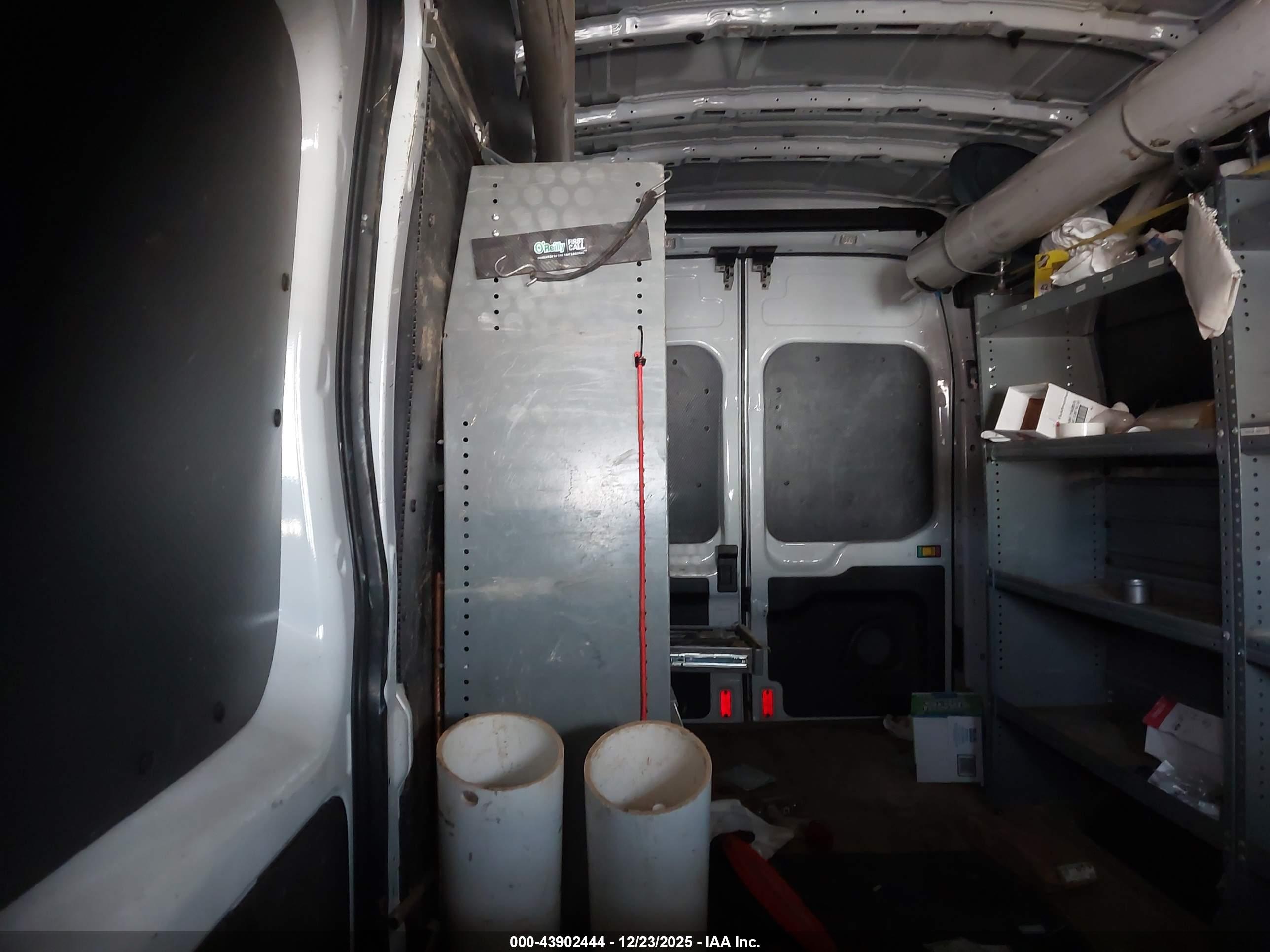 FORD TRANSIT-350 image 8