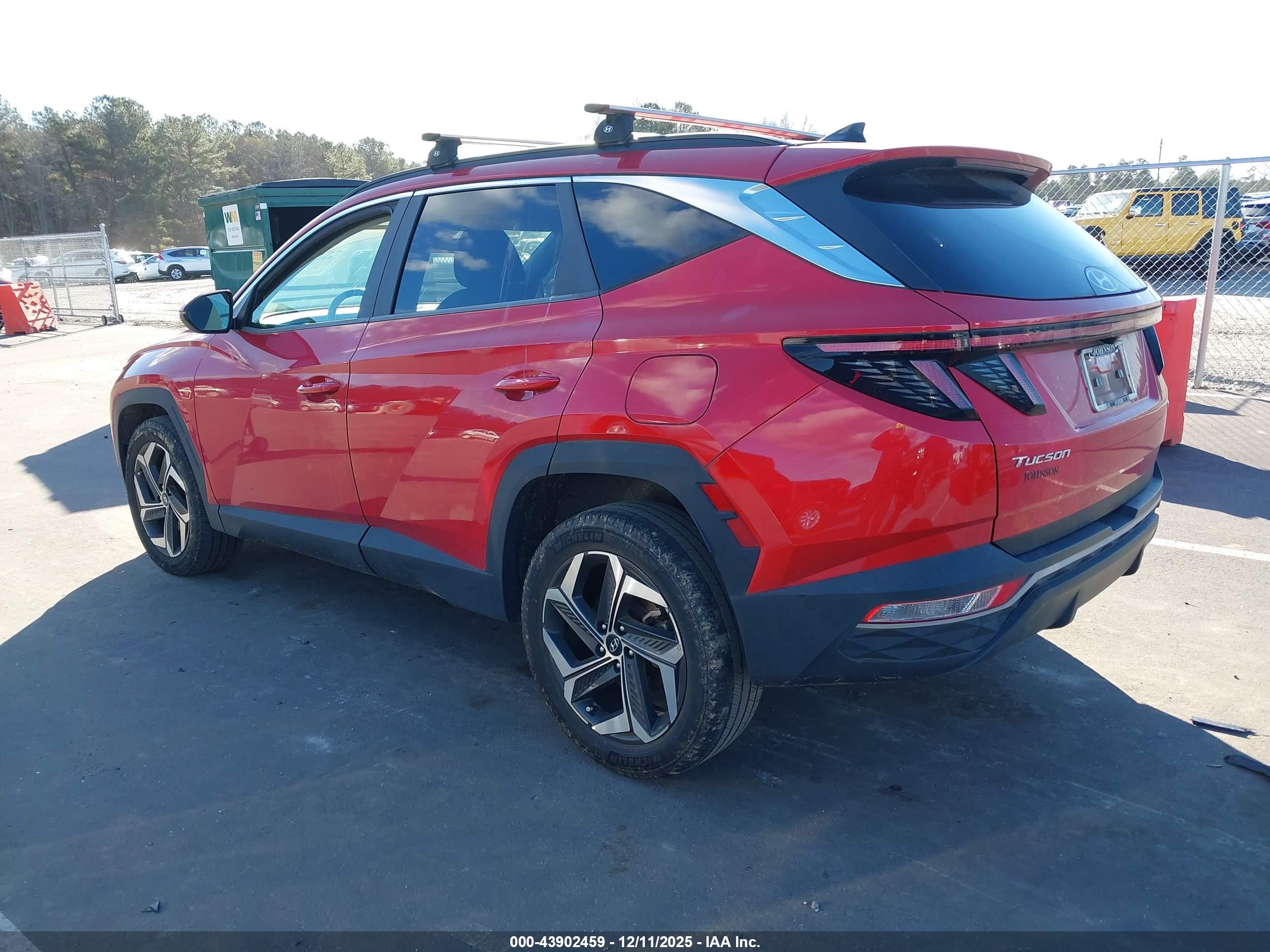 HYUNDAI TUCSON image 3