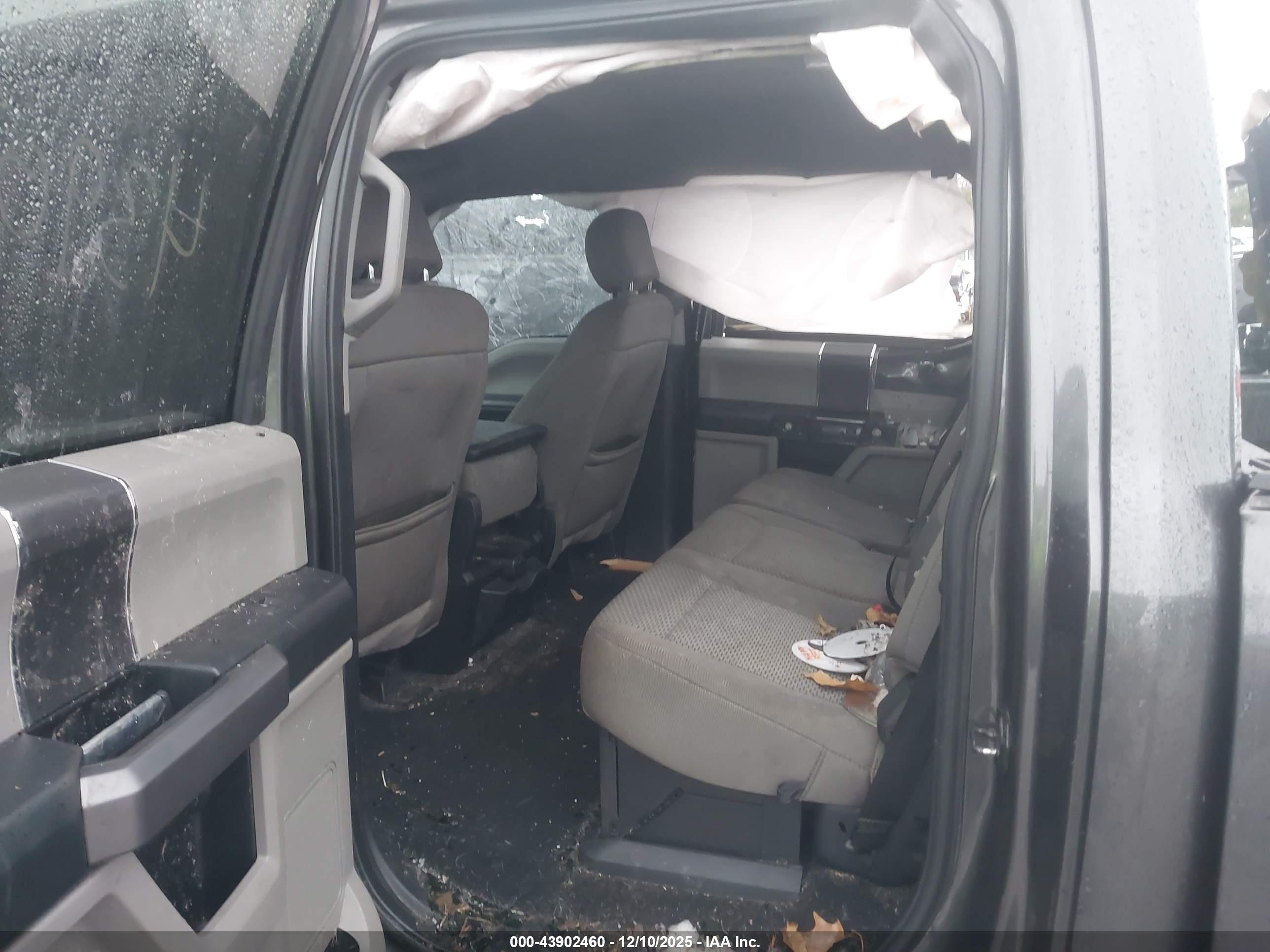FORD F-250 image 8
