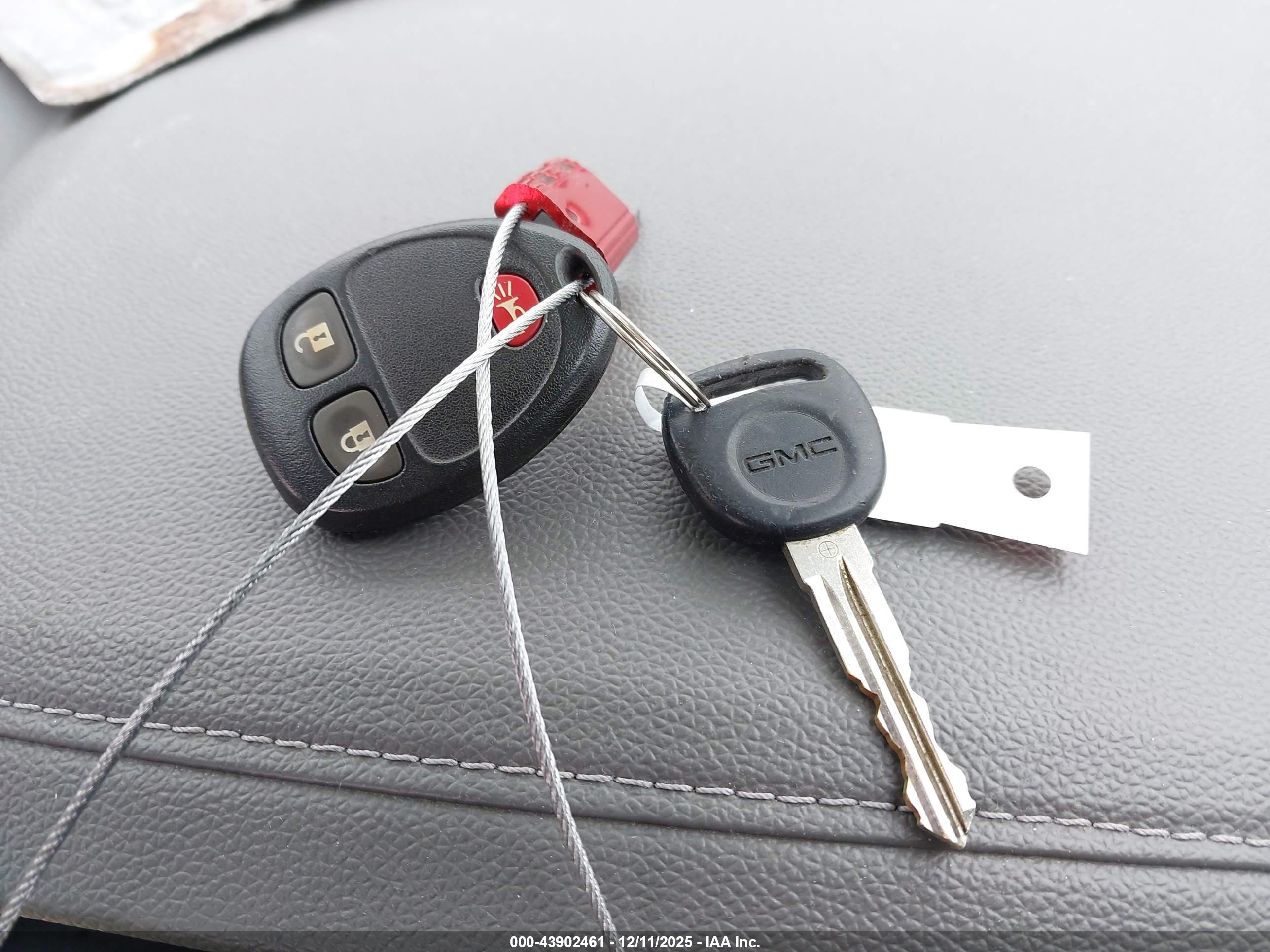 GMC ACADIA image 11