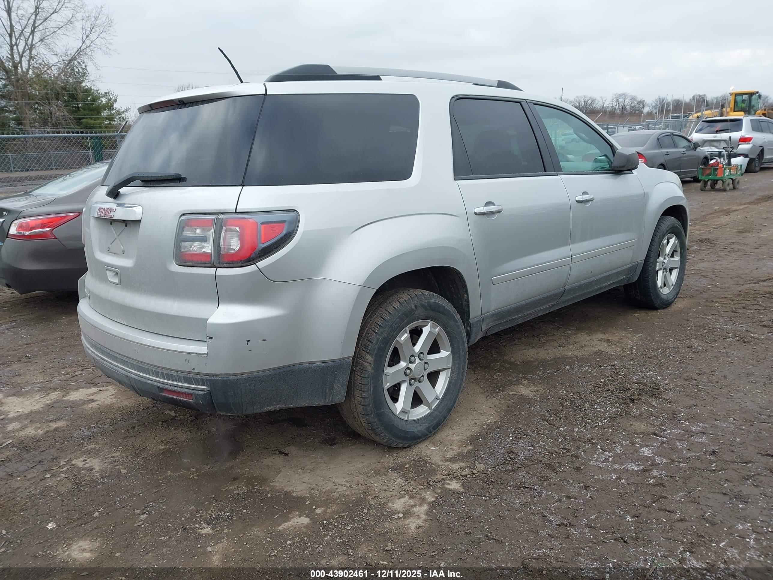 GMC ACADIA image 4