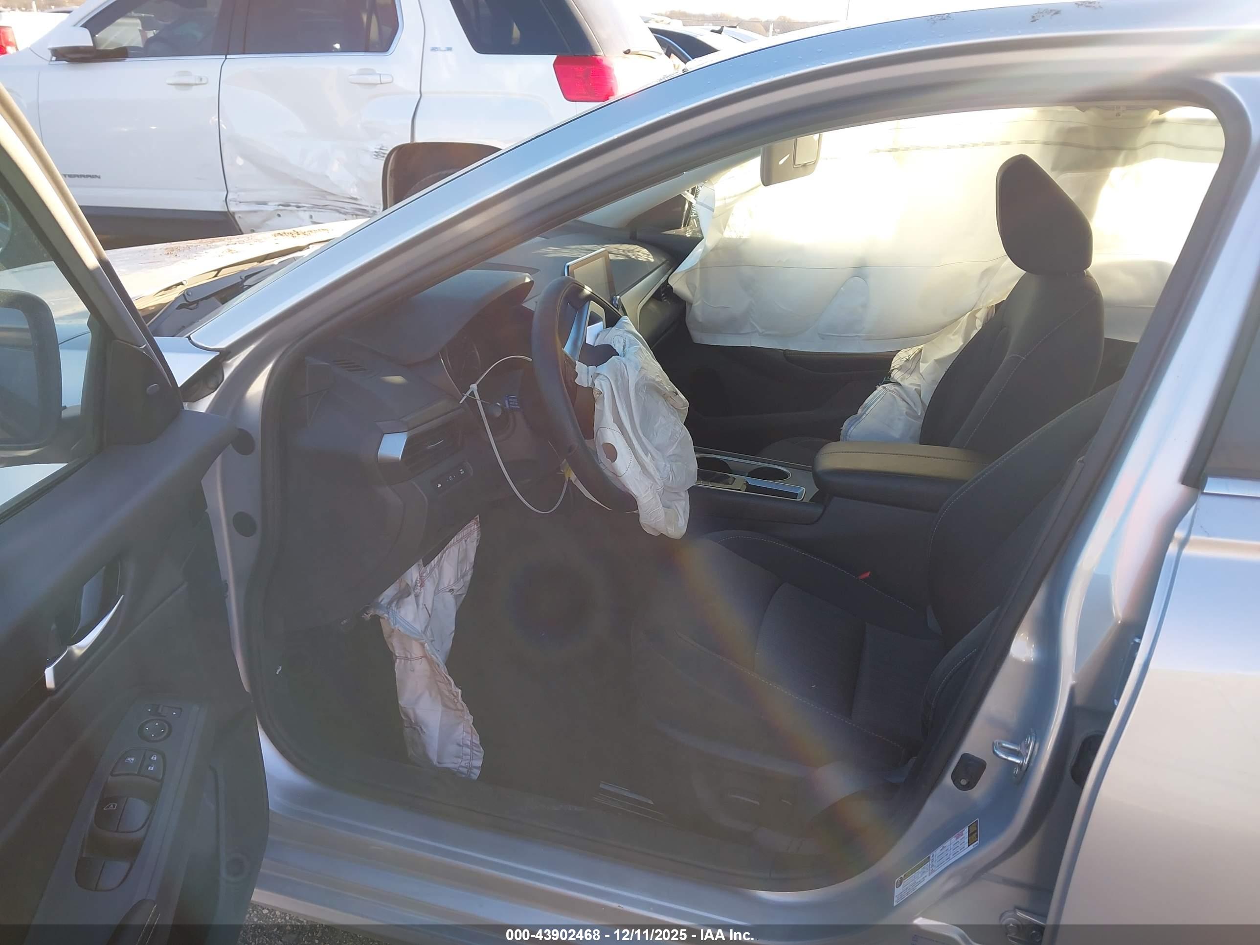 NISSAN ALTIMA image 5