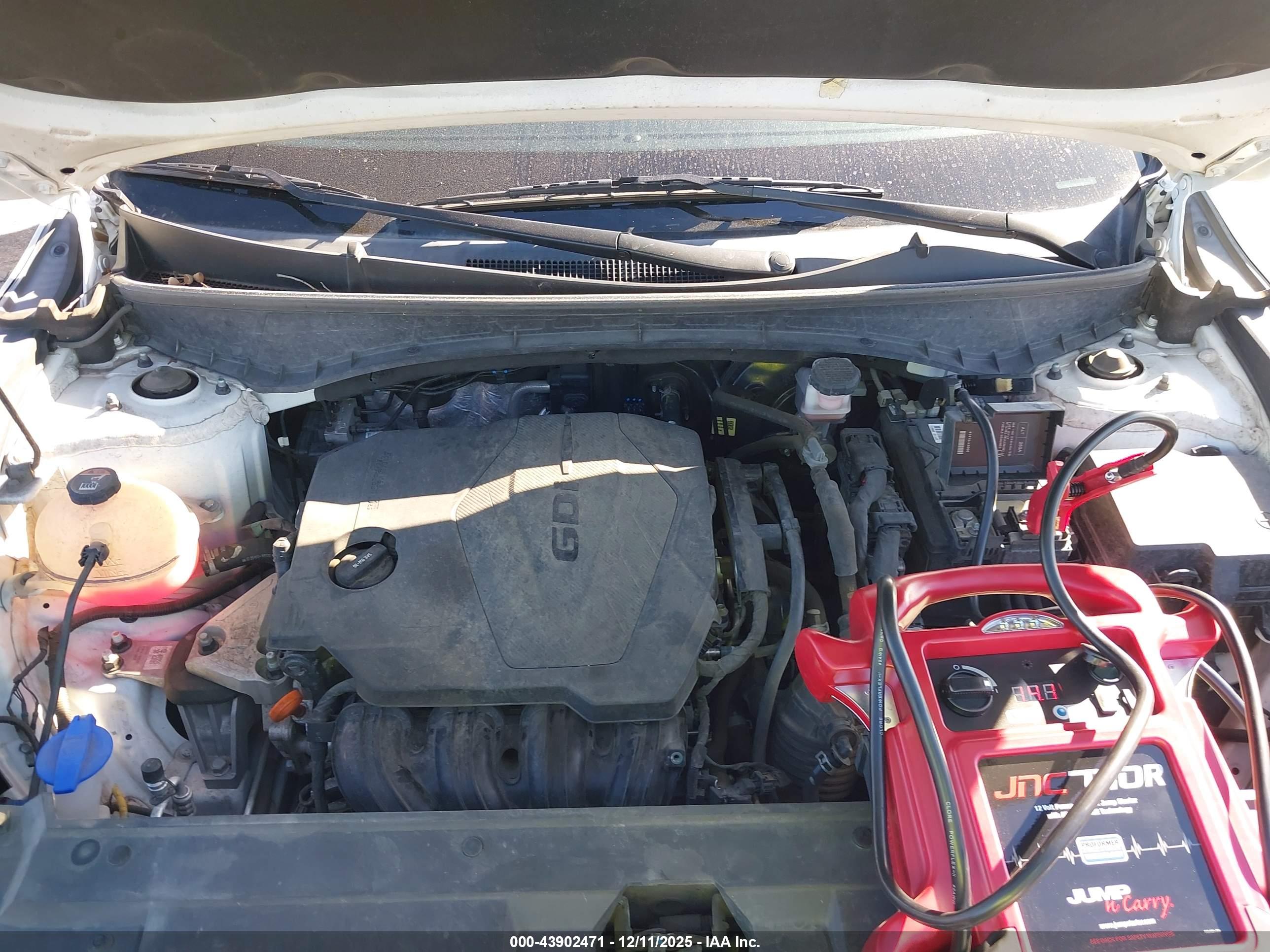 HYUNDAI SANTA image 10