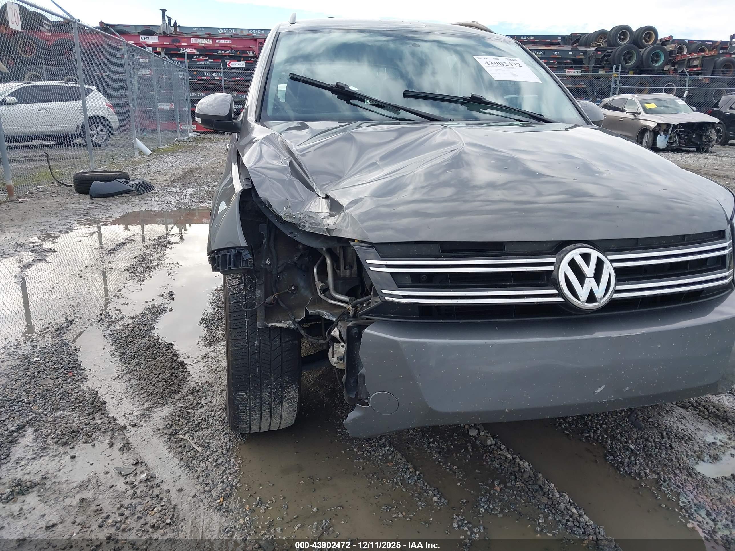 VOLKSWAGEN TIGUAN image 6