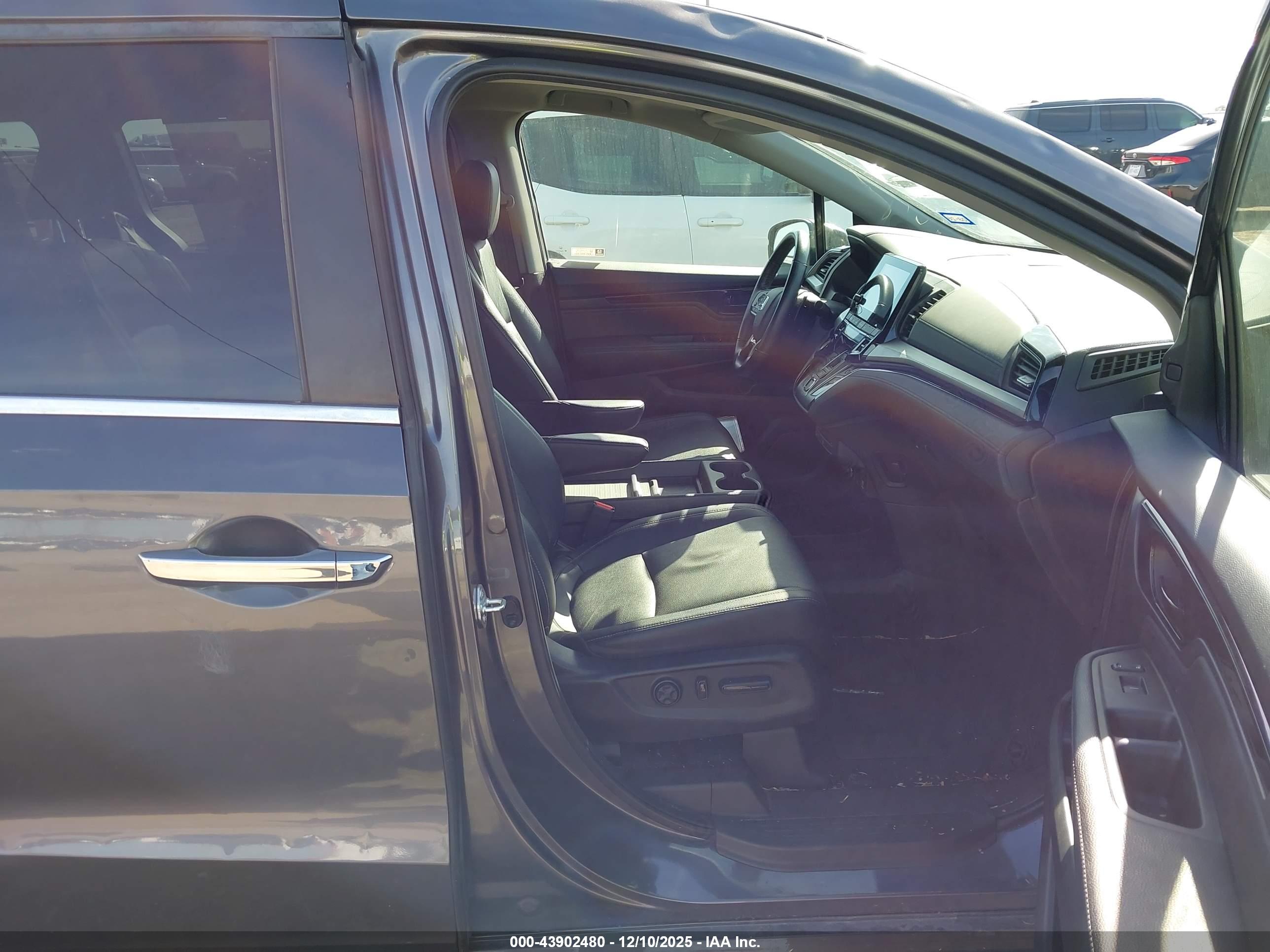 HONDA ODYSSEY image 5