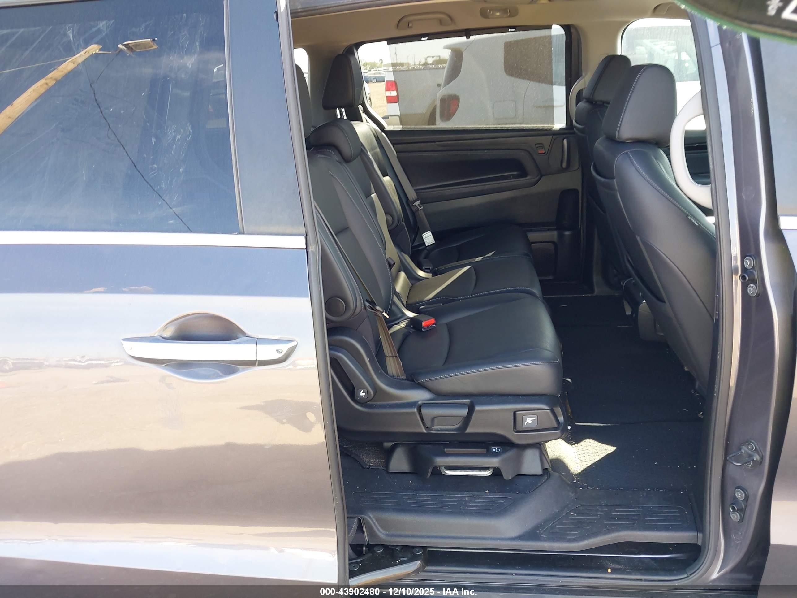 HONDA ODYSSEY image 8