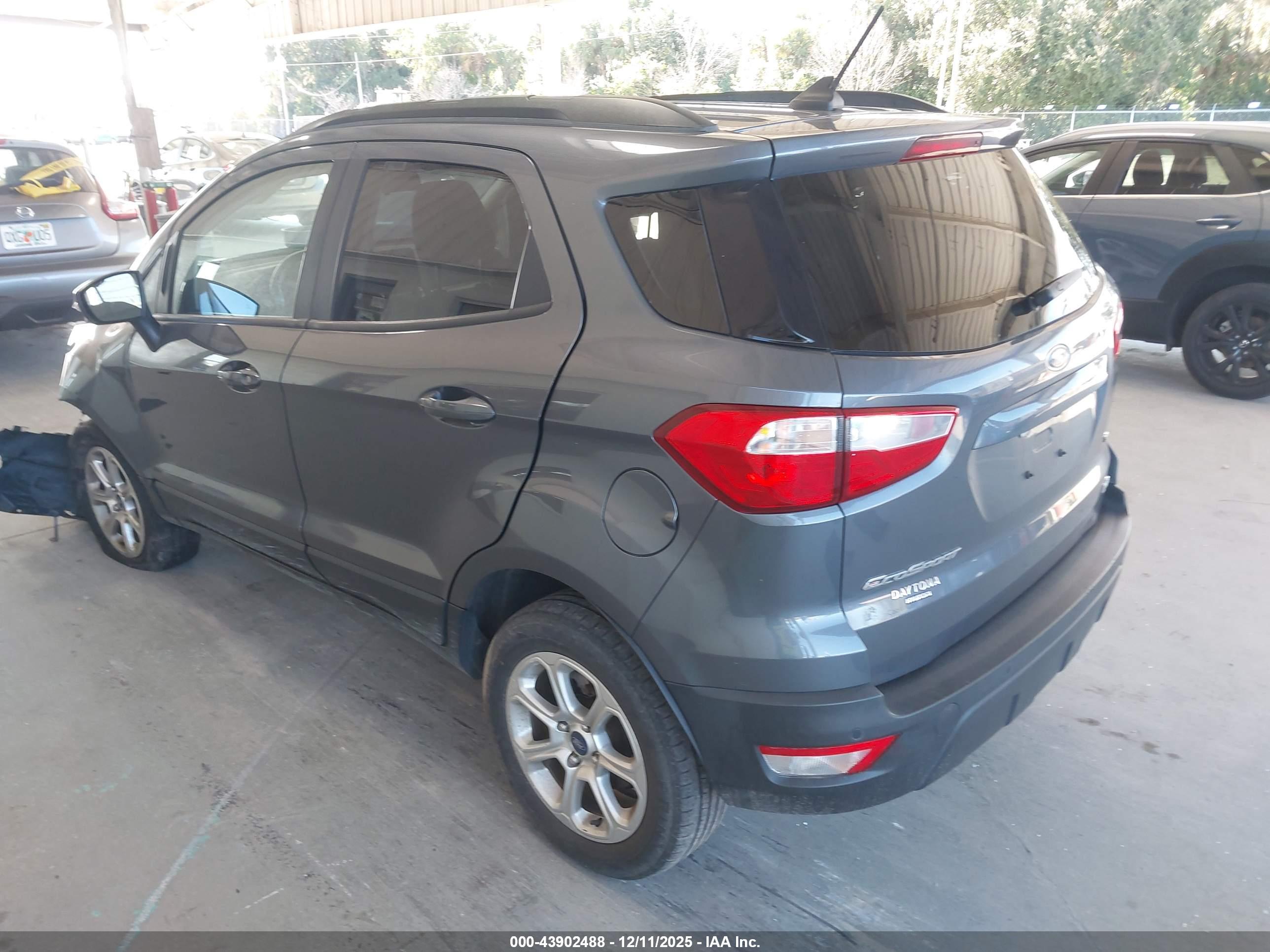 FORD ECOSPORT image 3