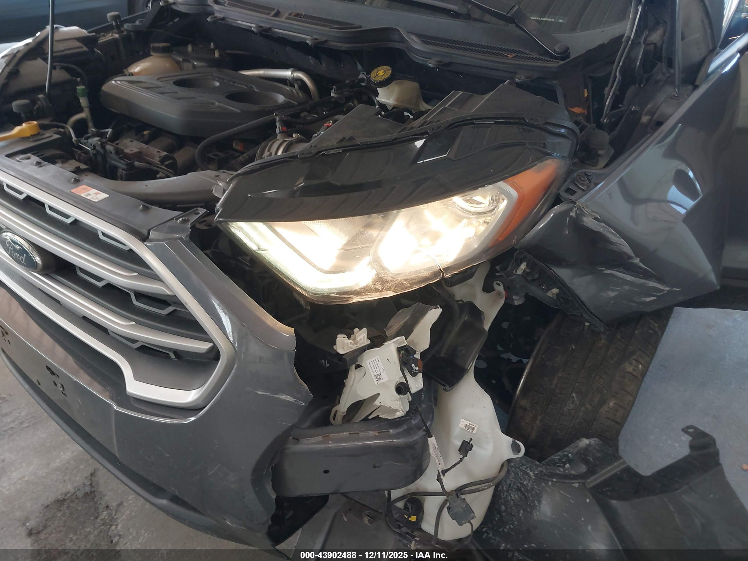 FORD ECOSPORT image 6