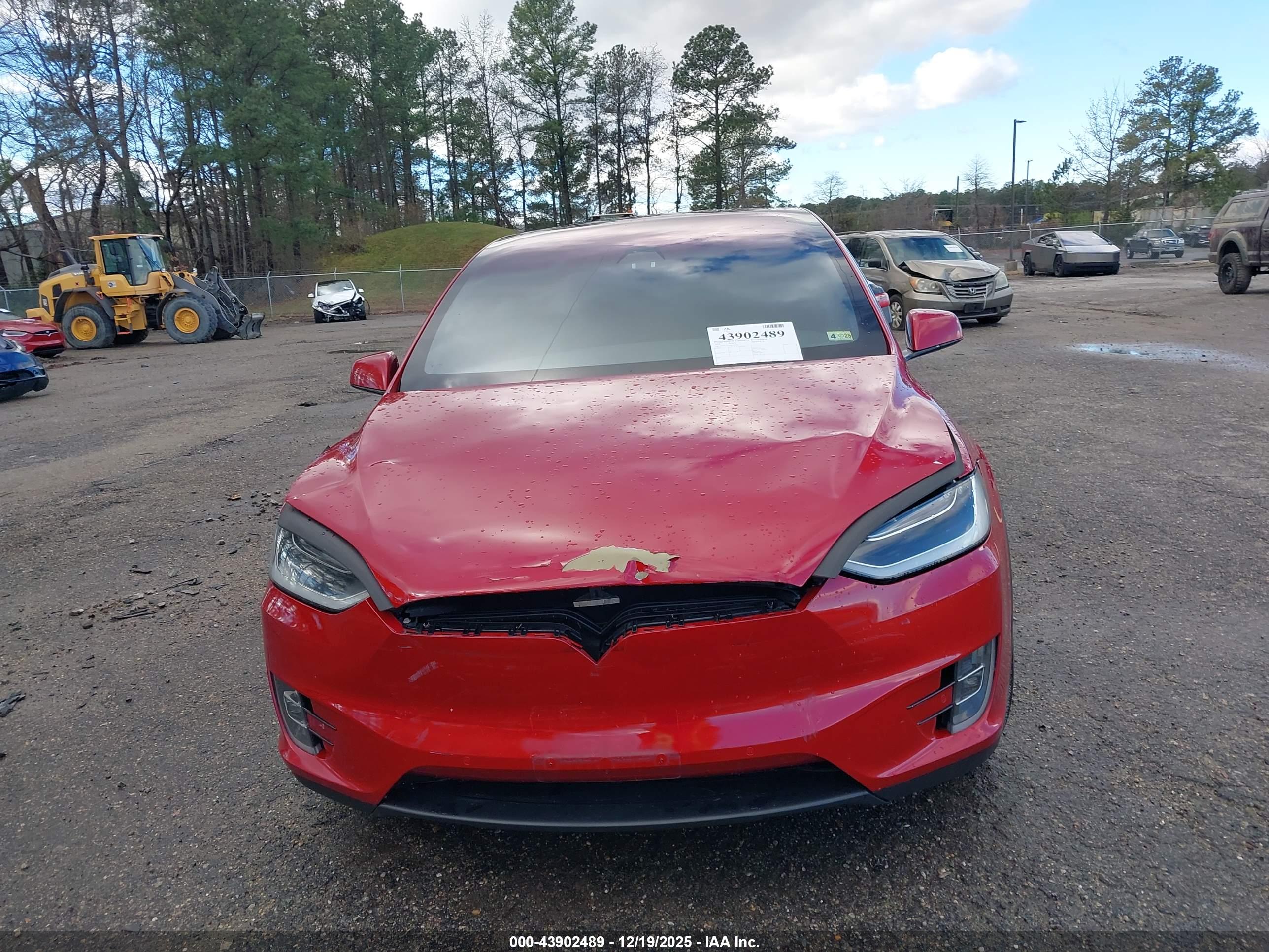 TESLA MODEL image 6